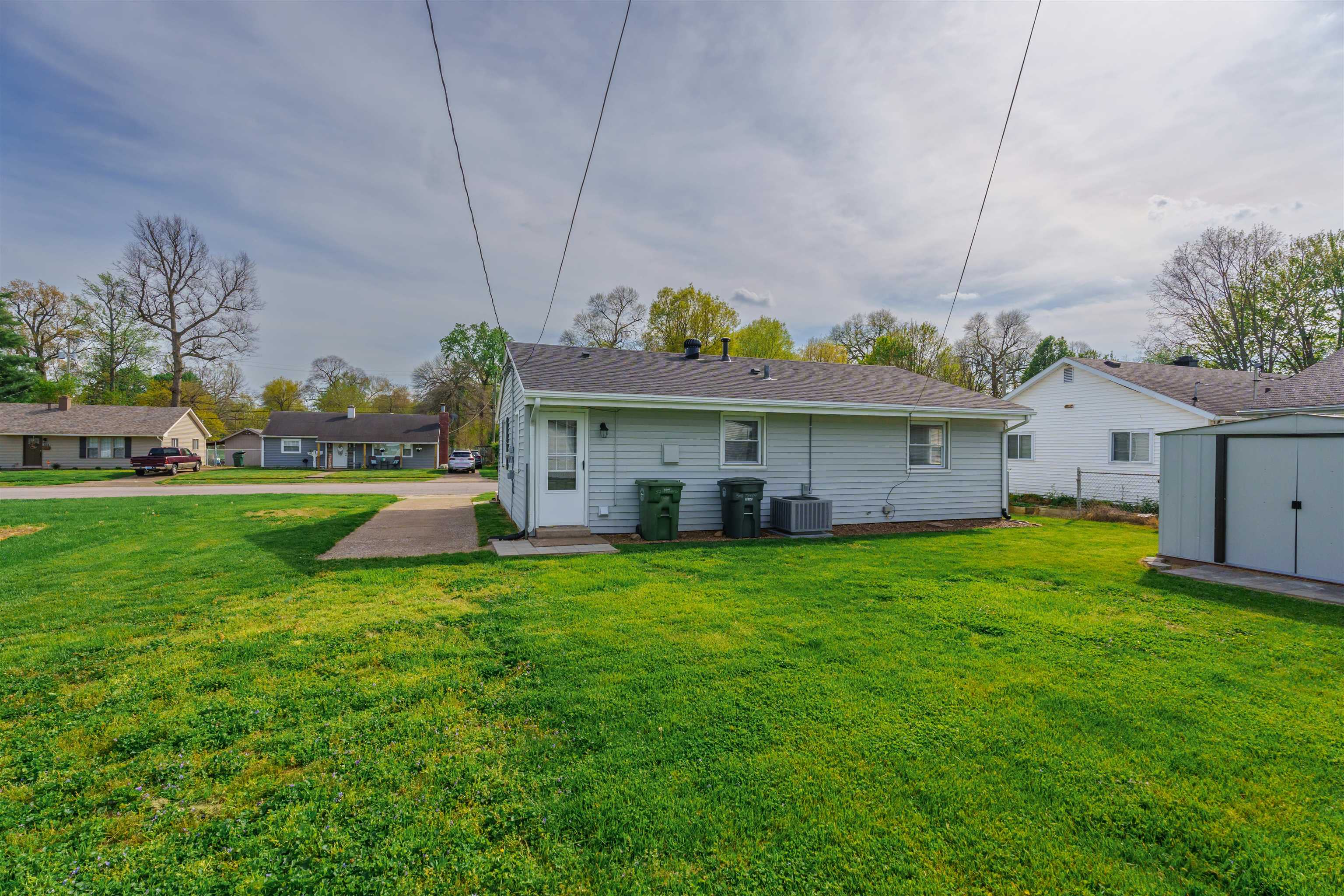 521 Tampa Drive, Owensboro, Kentucky 42303, 3 Bedrooms Bedrooms, ,1 BathroomBathrooms,Single Family Residence,For Sale,Tampa Drive,89439