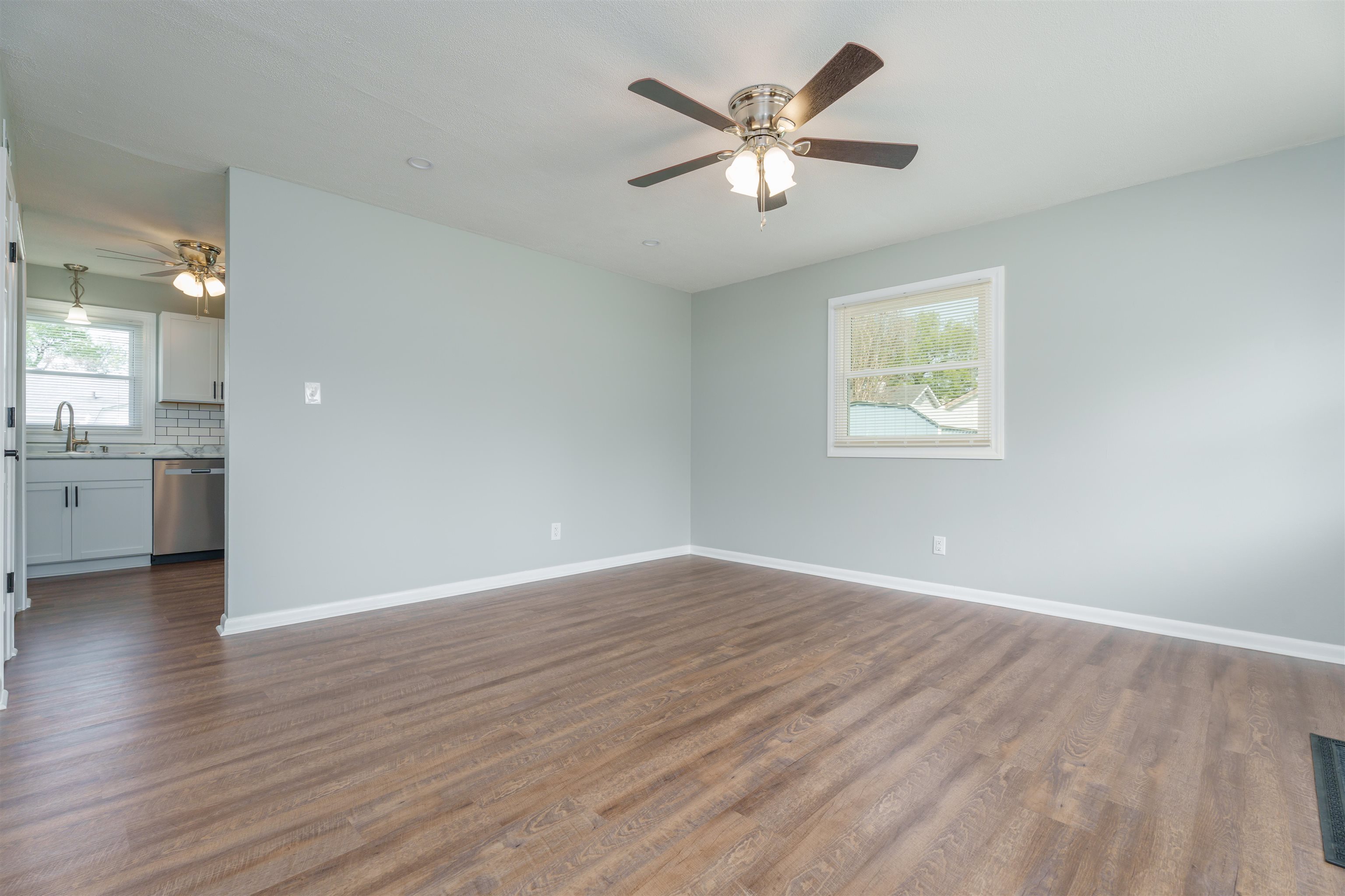 521 Tampa Drive, Owensboro, Kentucky 42303, 3 Bedrooms Bedrooms, ,1 BathroomBathrooms,Single Family Residence,For Sale,Tampa Drive,89439