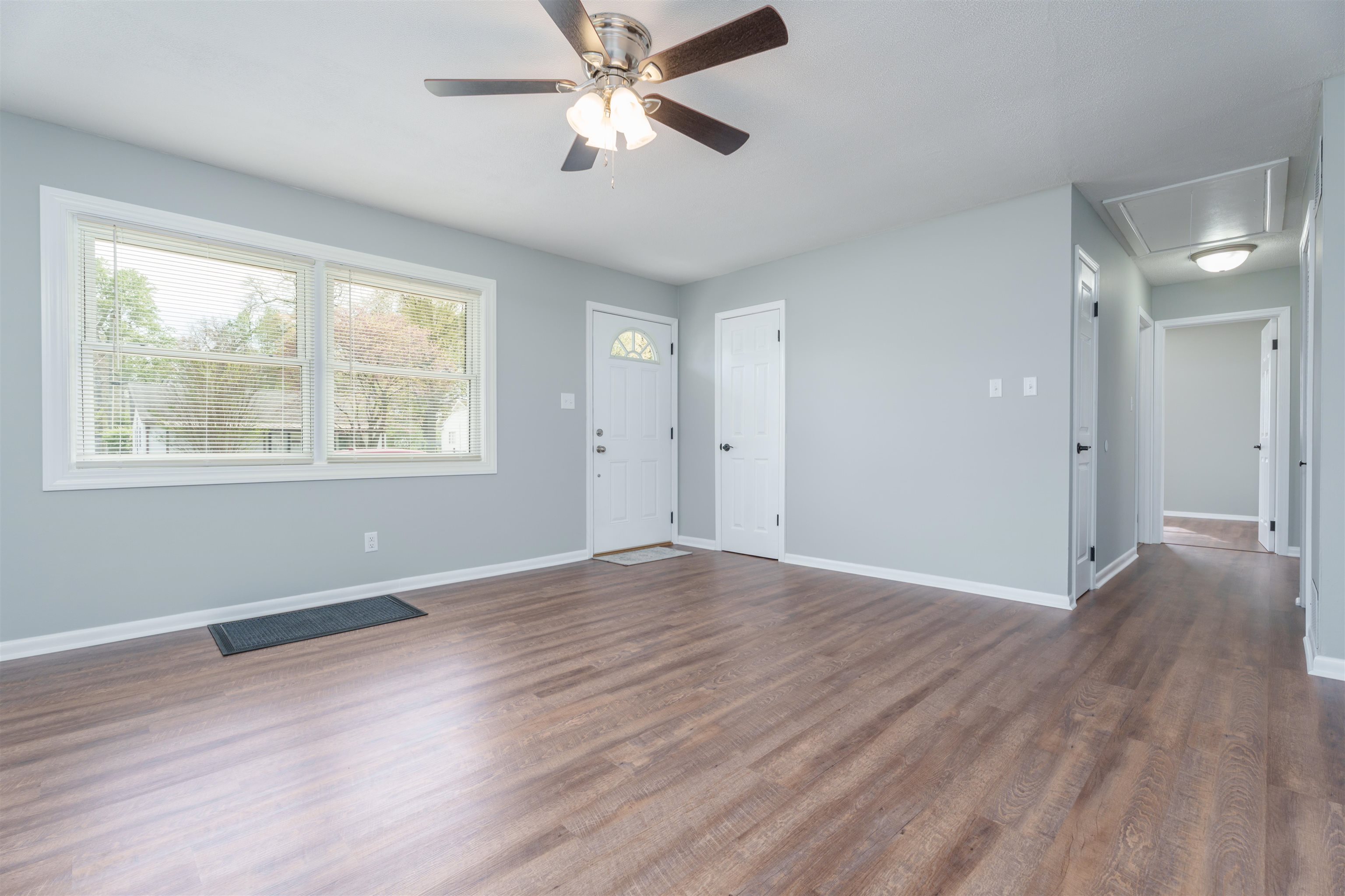 521 Tampa Drive, Owensboro, Kentucky 42303, 3 Bedrooms Bedrooms, ,1 BathroomBathrooms,Single Family Residence,For Sale,Tampa Drive,89439