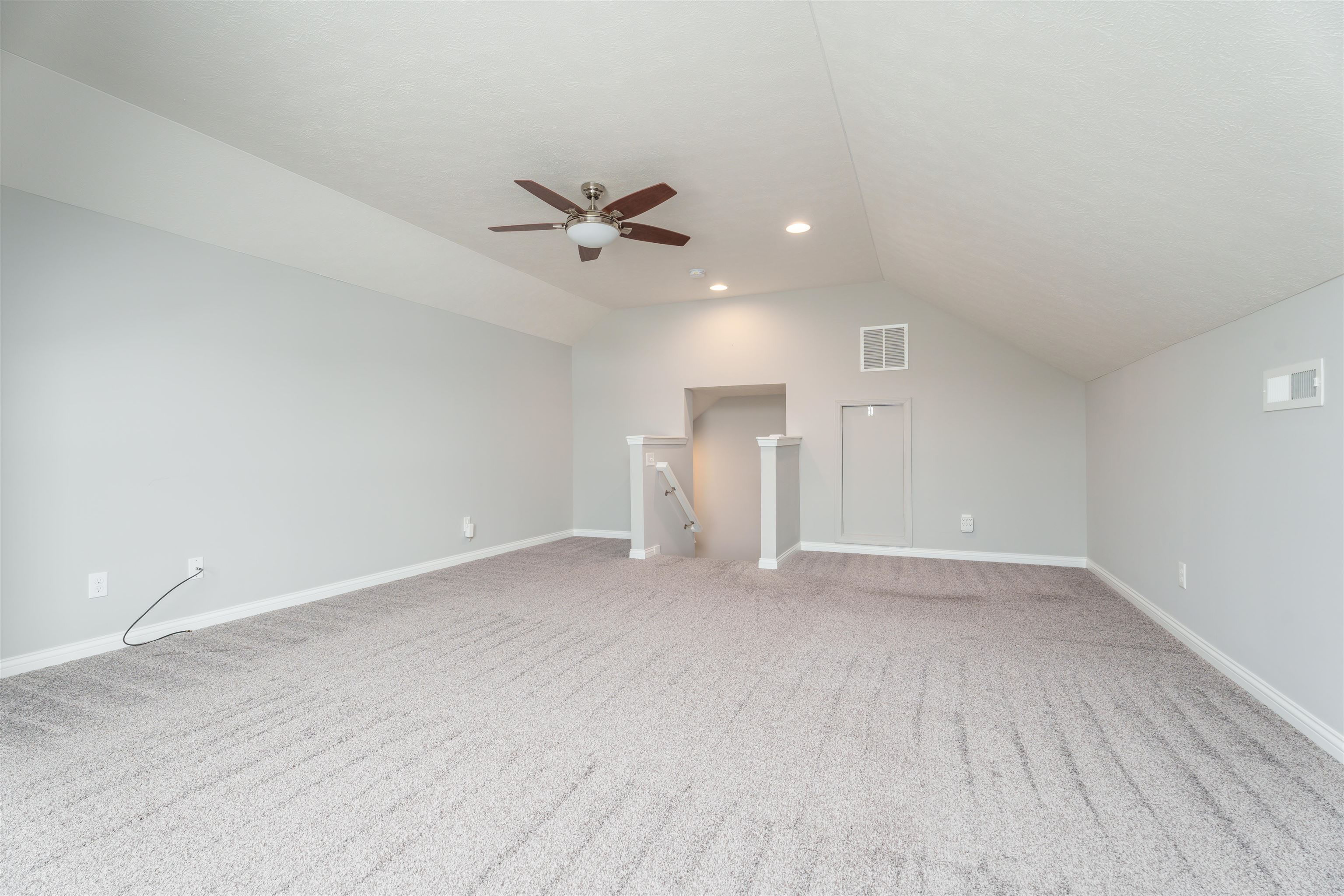 377 Brixton Dr, Owensboro, Kentucky 42301, 3 Bedrooms Bedrooms, ,2 BathroomsBathrooms,Single Family Residence,For Sale,Brixton Dr,89440