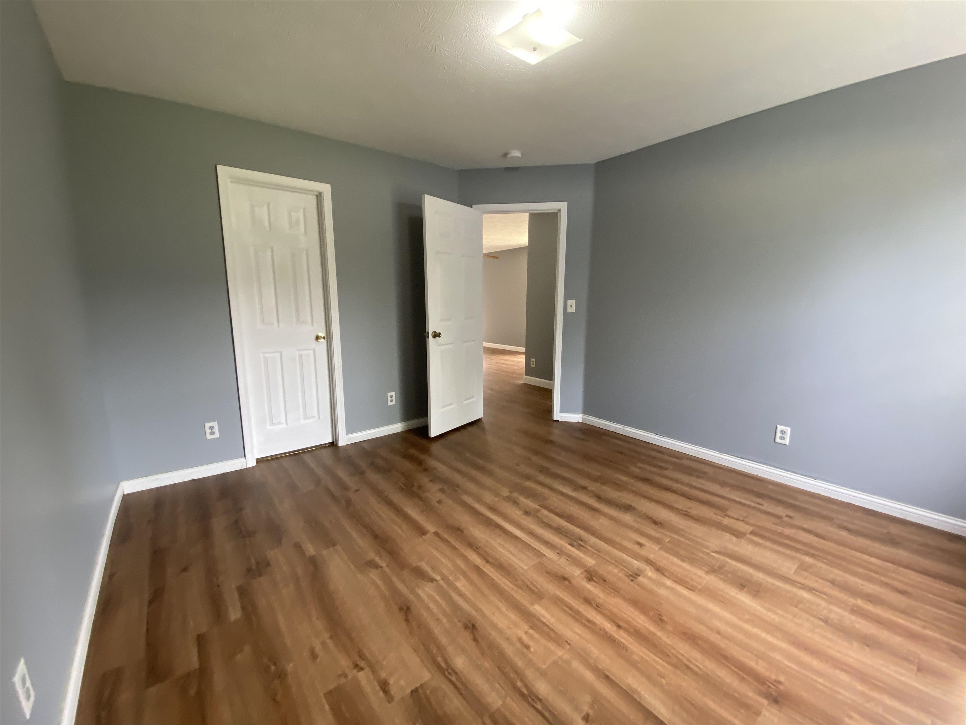 930 Millcreek Dr, Henderson, Kentucky 42420, 3 Bedrooms Bedrooms, ,2 BathroomsBathrooms,Single Family Residence,For Sale,Millcreek Dr,89441