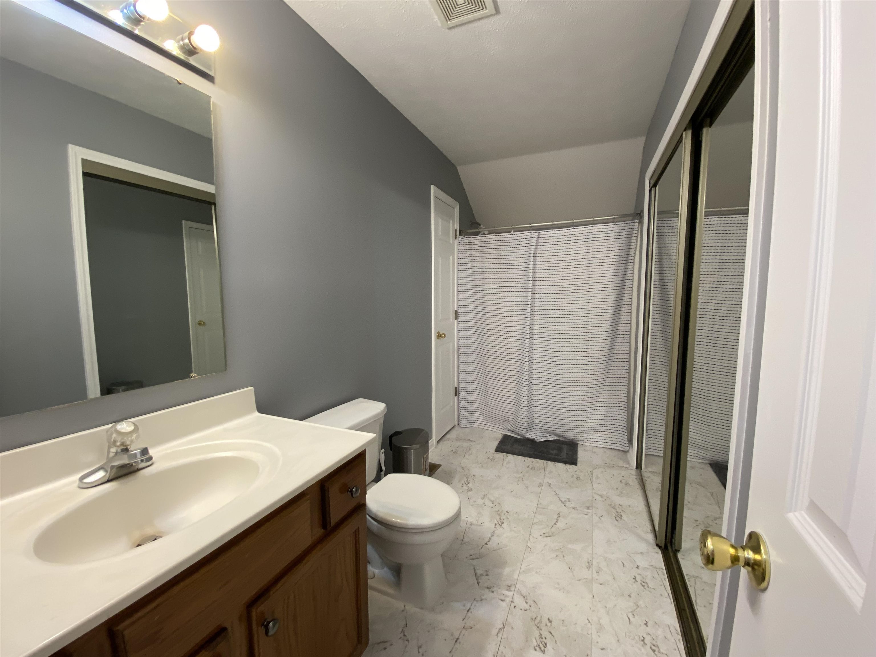 930 Millcreek Dr, Henderson, Kentucky 42420, 3 Bedrooms Bedrooms, ,2 BathroomsBathrooms,Single Family Residence,For Sale,Millcreek Dr,89441