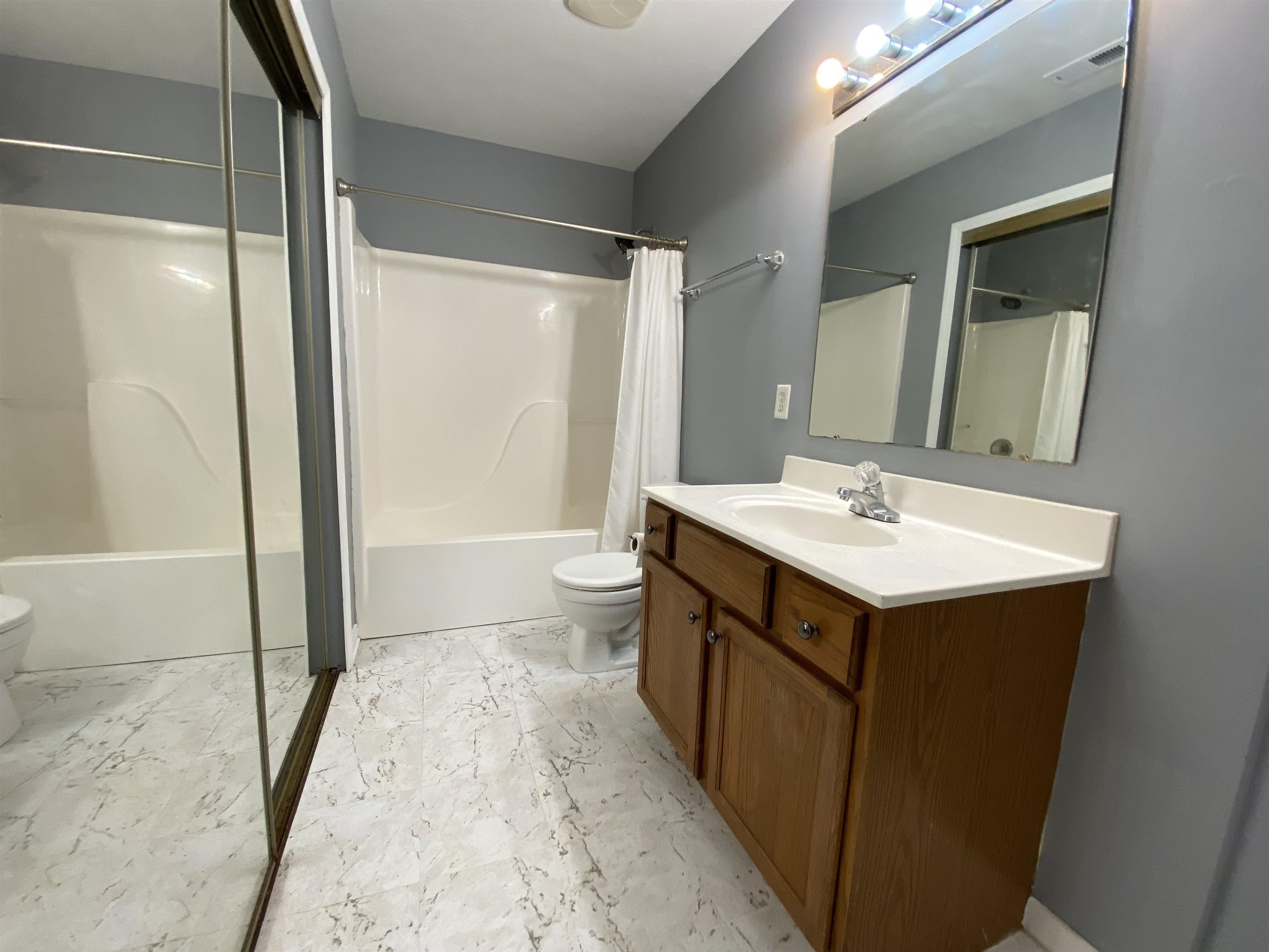 930 Millcreek Dr, Henderson, Kentucky 42420, 3 Bedrooms Bedrooms, ,2 BathroomsBathrooms,Single Family Residence,For Sale,Millcreek Dr,89441