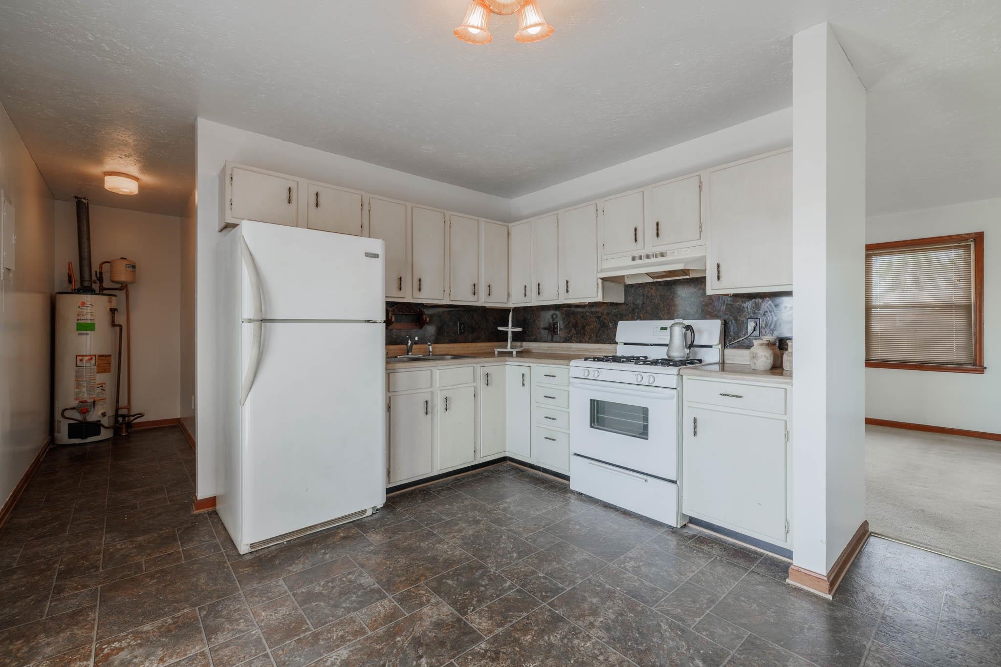 1355 Lincoln Road, Lewisport, Kentucky 42351, 3 Bedrooms Bedrooms, ,1 BathroomBathrooms,Single Family Residence,For Sale,Lincoln Road,89442