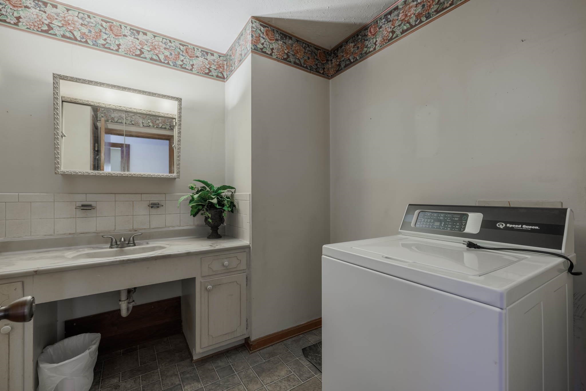 1355 Lincoln Road, Lewisport, Kentucky 42351, 3 Bedrooms Bedrooms, ,1 BathroomBathrooms,Single Family Residence,For Sale,Lincoln Road,89442