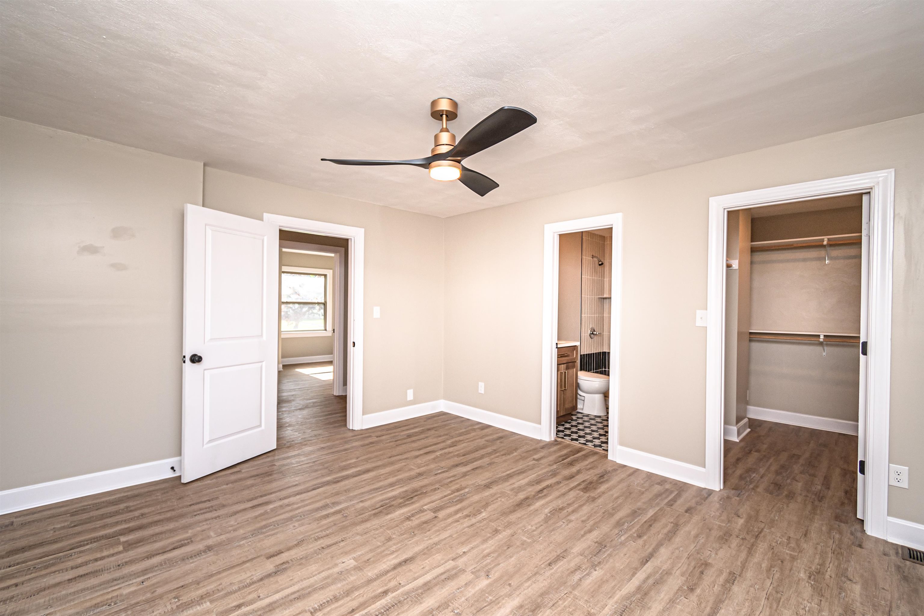 1919 Cherokee Drive, Owensboro, Kentucky 42301, 4 Bedrooms Bedrooms, ,3 BathroomsBathrooms,Single Family Residence,For Sale,Cherokee Drive,89463