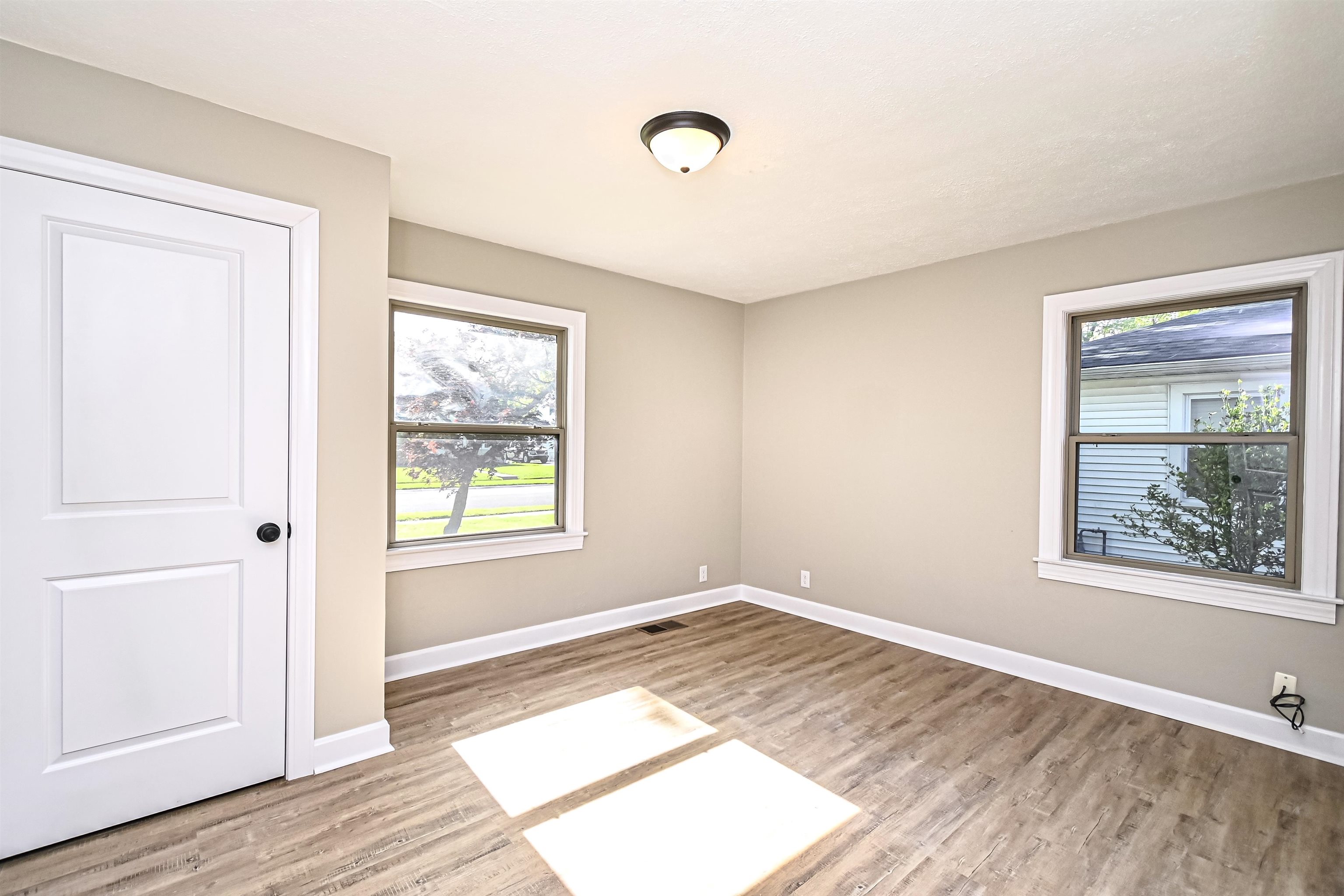 1919 Cherokee Drive, Owensboro, Kentucky 42301, 4 Bedrooms Bedrooms, ,3 BathroomsBathrooms,Single Family Residence,For Sale,Cherokee Drive,89463