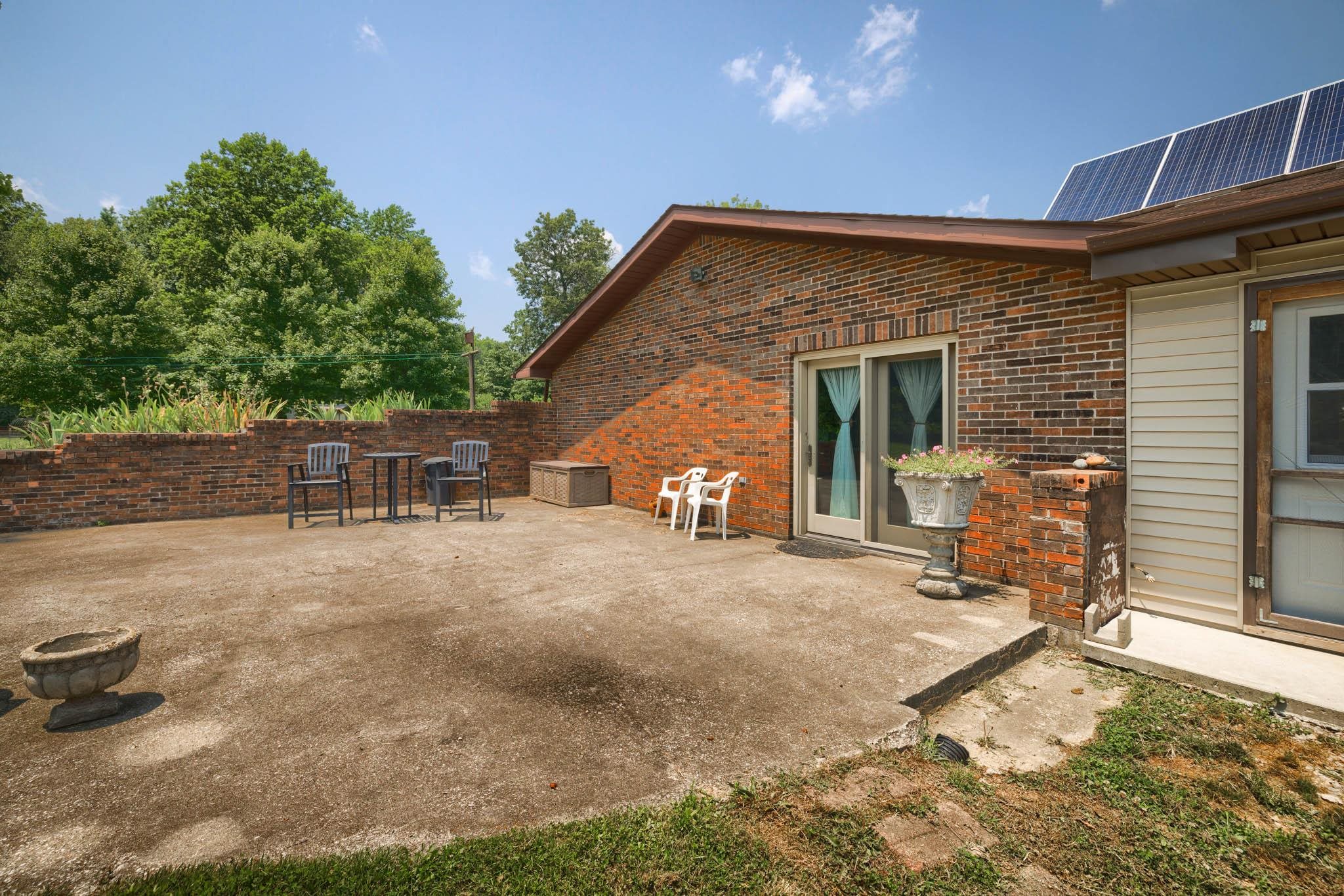 1000 Middle Patesville Road, Hawesville, Kentucky 42348, 3 Bedrooms Bedrooms, ,2 BathroomsBathrooms,Single Family Residence,For Sale,Middle Patesville Road,89465