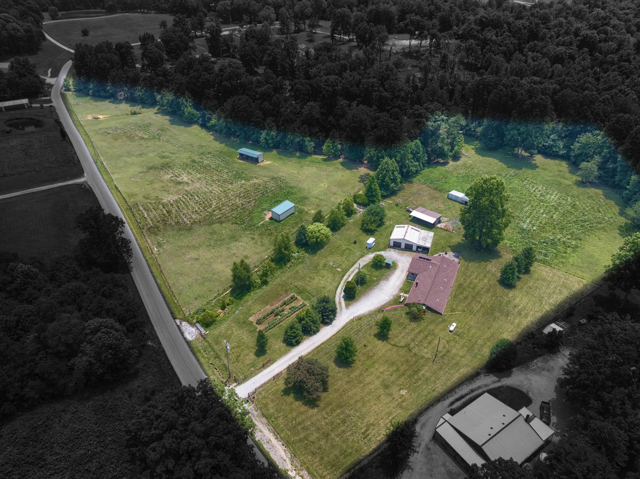 1000 Middle Patesville Road, Hawesville, Kentucky 42348, 3 Bedrooms Bedrooms, ,2 BathroomsBathrooms,Single Family Residence,For Sale,Middle Patesville Road,89465