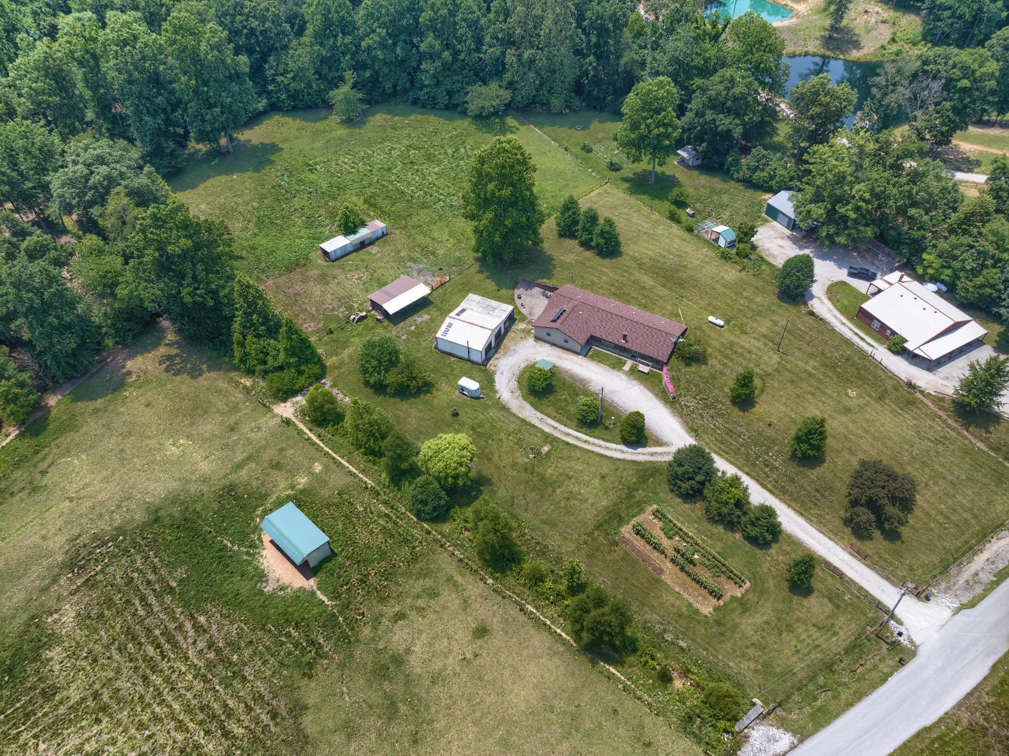 1000 Middle Patesville Road, Hawesville, Kentucky 42348, 3 Bedrooms Bedrooms, ,2 BathroomsBathrooms,Single Family Residence,For Sale,Middle Patesville Road,89465