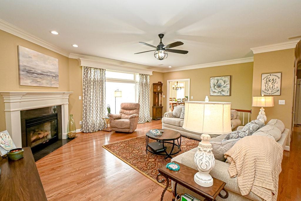 6719 Barcroft Drive, Owensboro, Kentucky 42303, 5 Bedrooms Bedrooms, ,3 BathroomsBathrooms,Single Family Residence,For Sale,Barcroft Drive,89500