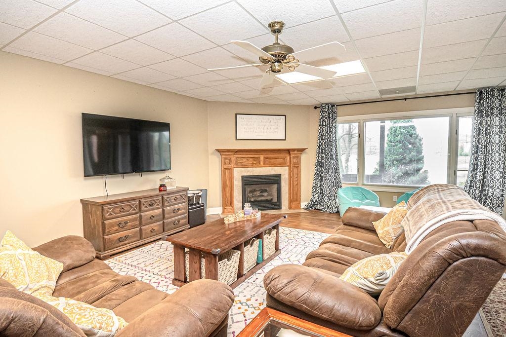 6719 Barcroft Drive, Owensboro, Kentucky 42303, 5 Bedrooms Bedrooms, ,3 BathroomsBathrooms,Single Family Residence,For Sale,Barcroft Drive,89500