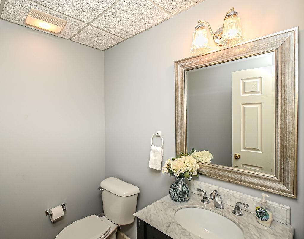 6719 Barcroft Drive, Owensboro, Kentucky 42303, 5 Bedrooms Bedrooms, ,3 BathroomsBathrooms,Single Family Residence,For Sale,Barcroft Drive,89500