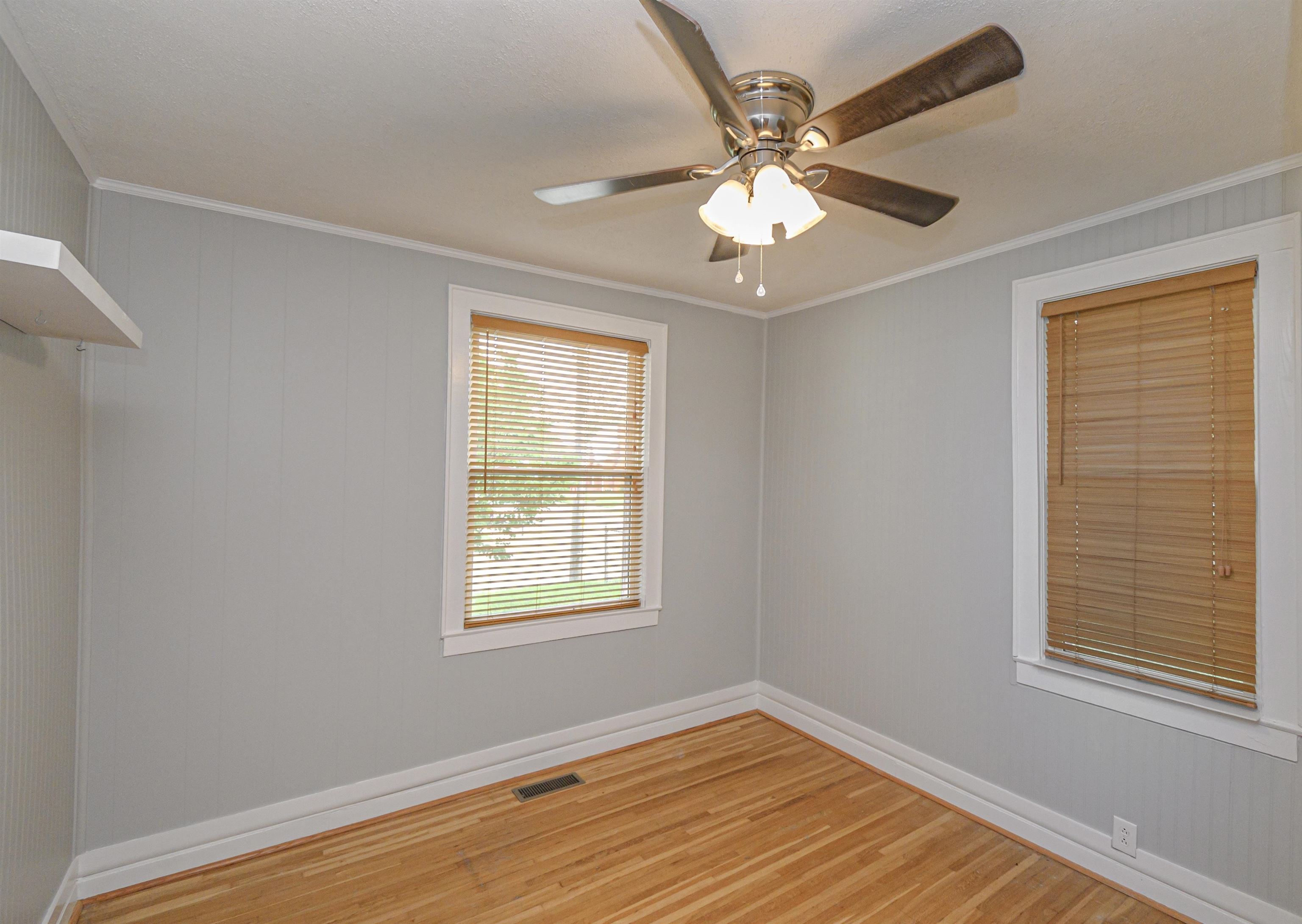 104 25th Street, Owensboro, Kentucky 42303, 3 Bedrooms Bedrooms, ,1 BathroomBathrooms,Single Family Residence,For Sale,25th Street,89501