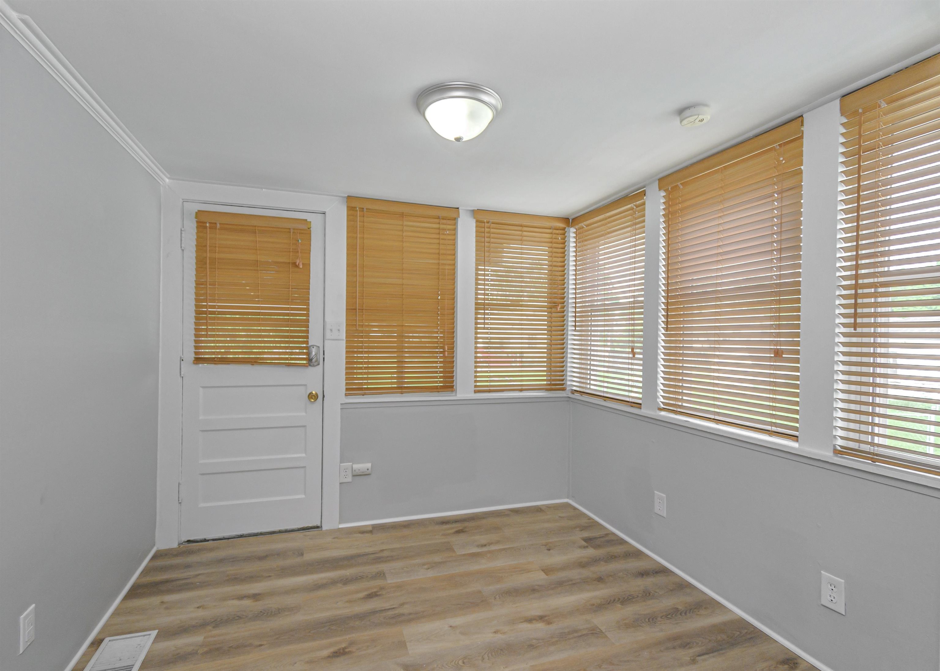 104 25th Street, Owensboro, Kentucky 42303, 3 Bedrooms Bedrooms, ,1 BathroomBathrooms,Single Family Residence,For Sale,25th Street,89501