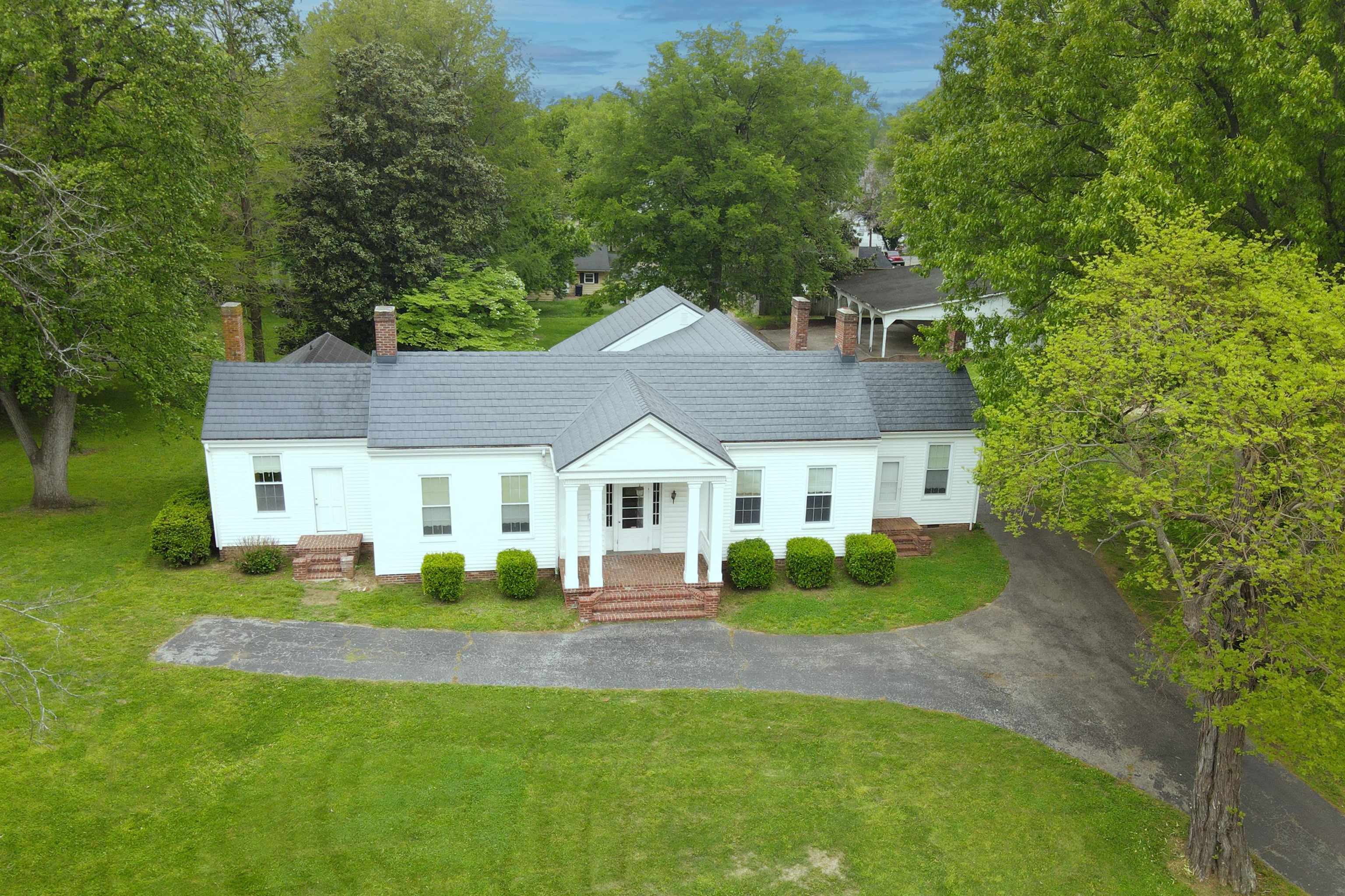 1005 Green Street, Henderson, Kentucky 42420-0000, 3 Bedrooms Bedrooms, ,3 BathroomsBathrooms,Ranch,For Sale,Green Street,89502