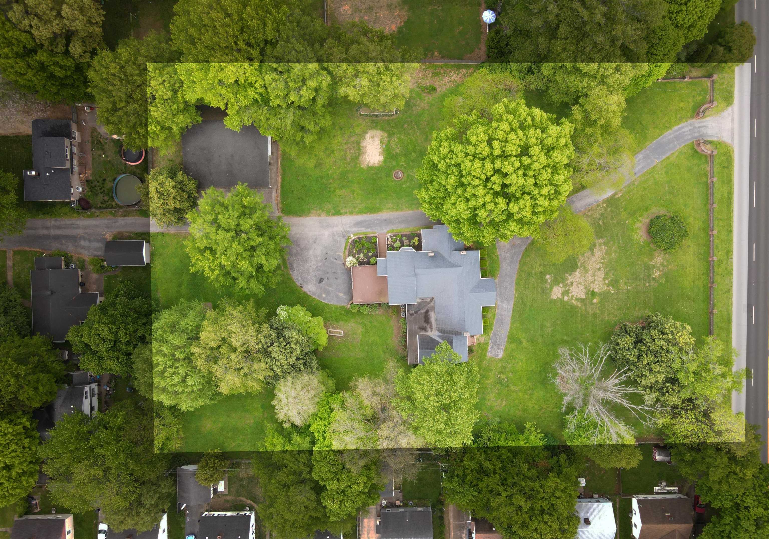 1005 Green Street, Henderson, Kentucky 42420-0000, 3 Bedrooms Bedrooms, ,3 BathroomsBathrooms,Ranch,For Sale,Green Street,89502