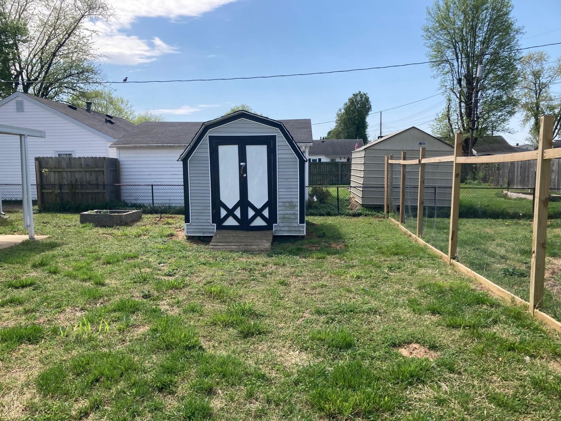 678 Greenbriar St., Owensboro, Kentucky 42301, 3 Bedrooms Bedrooms, ,1 BathroomBathrooms,Single Family Residence,For Sale,Greenbriar St.,89509