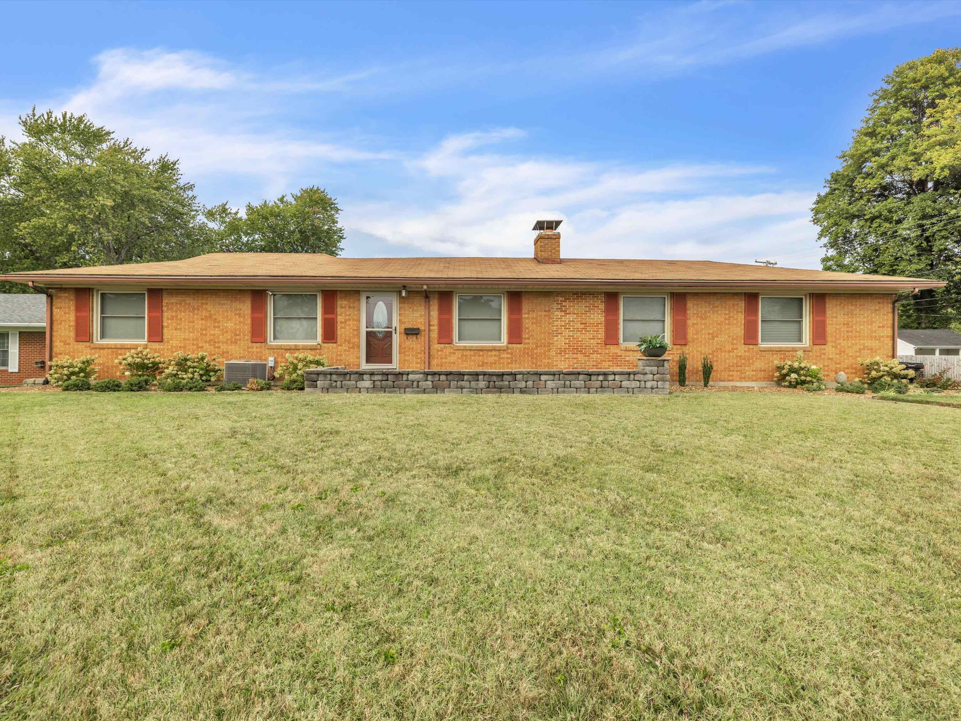 707 Booth Ave, Owensboro, Kentucky 42301, 3 Bedrooms Bedrooms, ,2 BathroomsBathrooms,Single Family Residence,For Sale,Booth Ave,89522