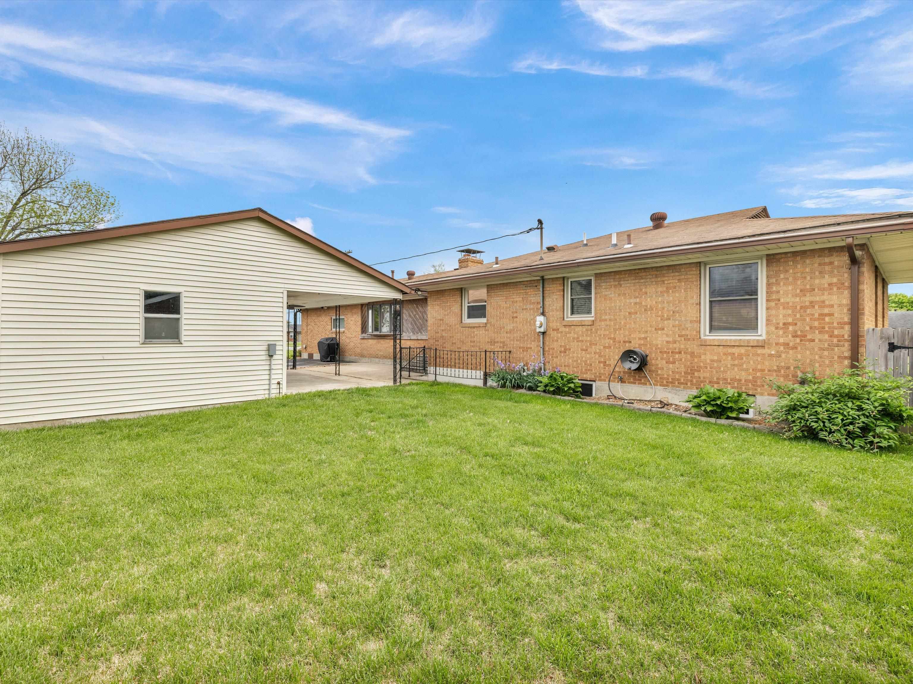 707 Booth Ave, Owensboro, Kentucky 42301, 3 Bedrooms Bedrooms, ,2 BathroomsBathrooms,Single Family Residence,For Sale,Booth Ave,89522
