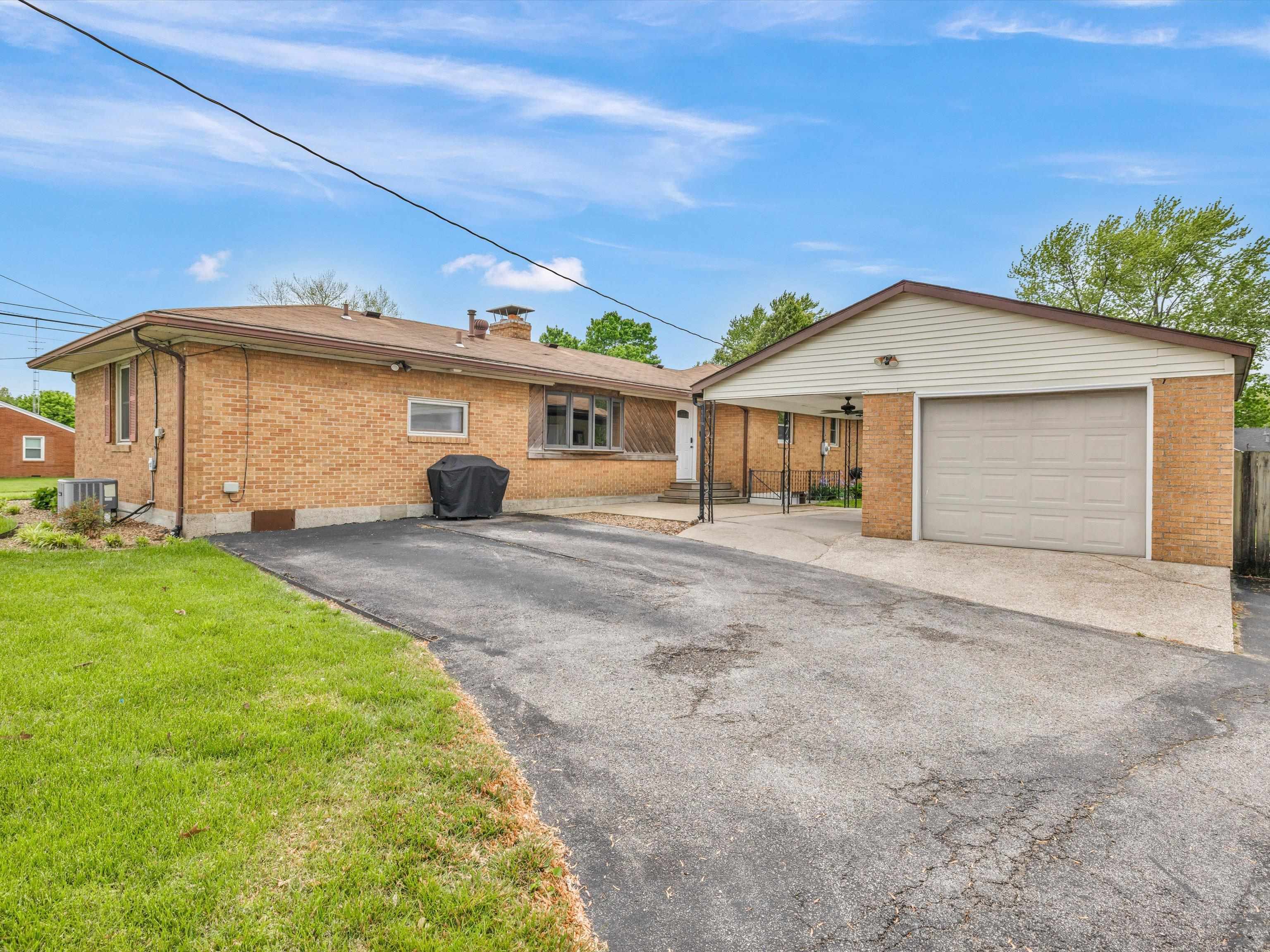 707 Booth Ave, Owensboro, Kentucky 42301, 3 Bedrooms Bedrooms, ,2 BathroomsBathrooms,Single Family Residence,For Sale,Booth Ave,89522