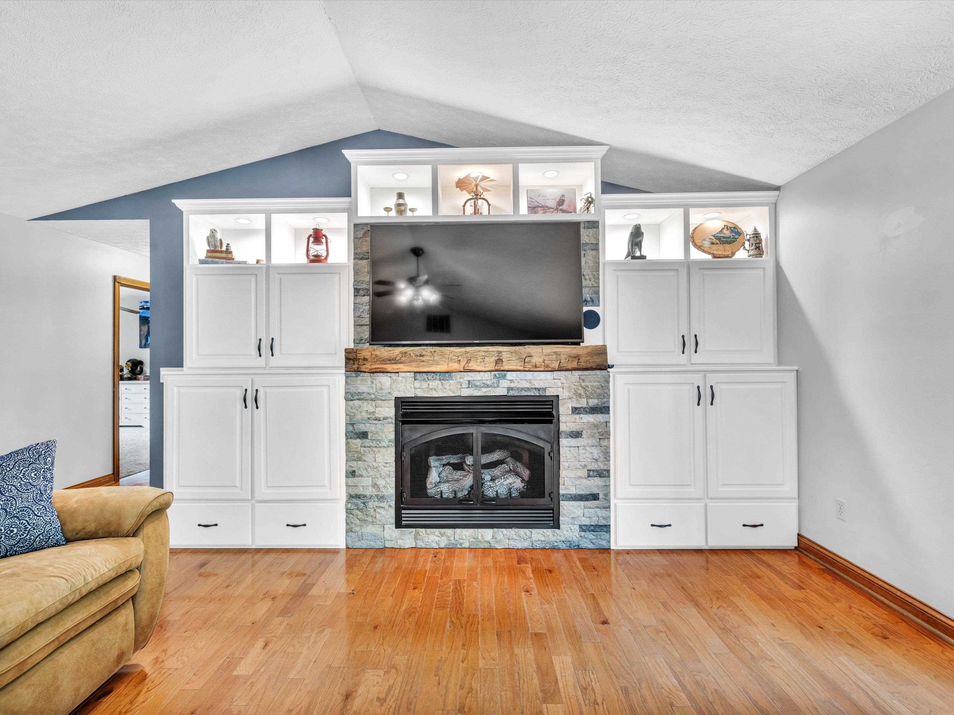 8464 Kentucky 764, Whitesville, Kentucky 42378, 3 Bedrooms Bedrooms, ,2 BathroomsBathrooms,Single Family Residence,For Sale,Kentucky 764,89528