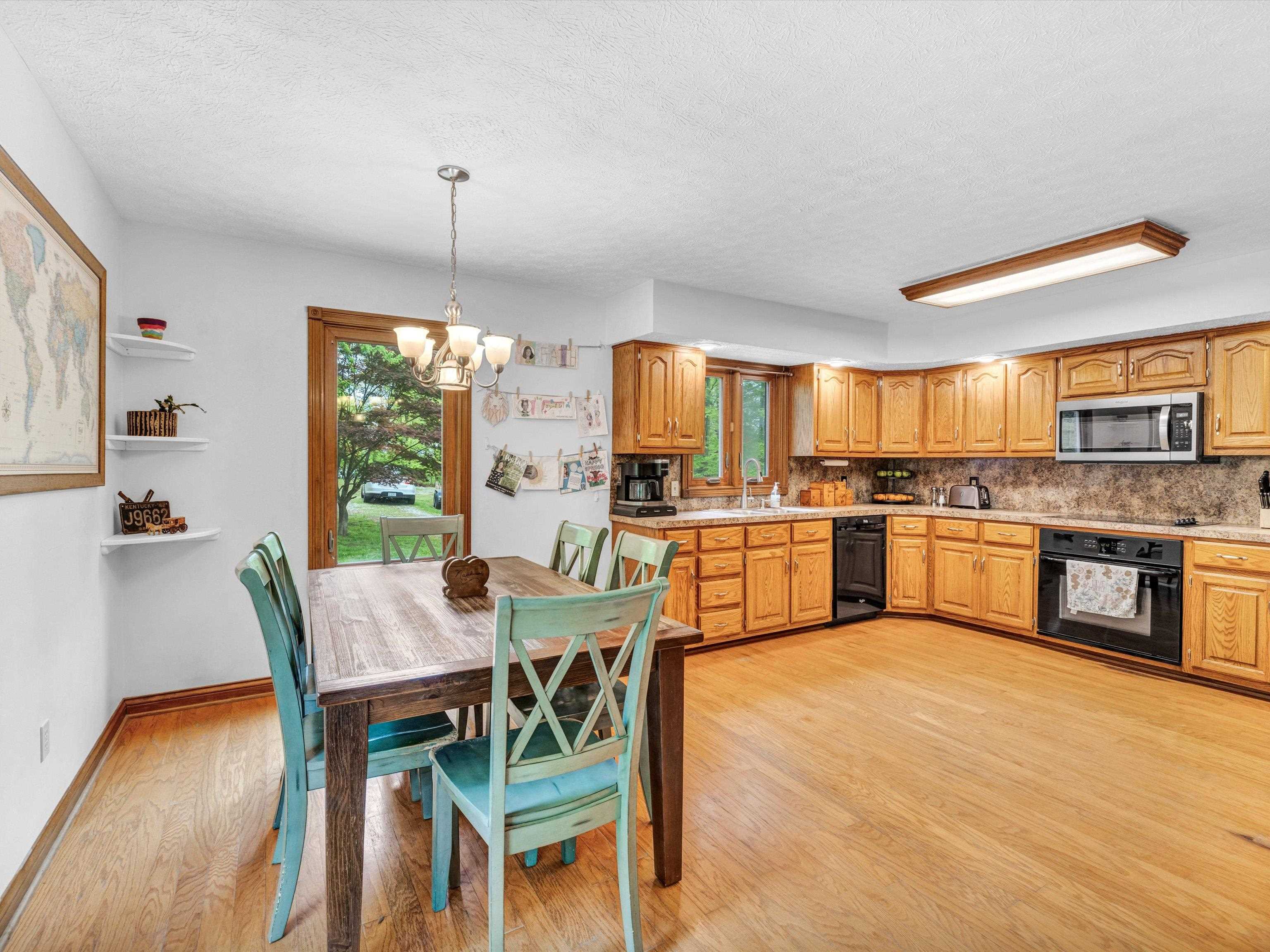 8464 Kentucky 764, Whitesville, Kentucky 42378, 3 Bedrooms Bedrooms, ,2 BathroomsBathrooms,Single Family Residence,For Sale,Kentucky 764,89528