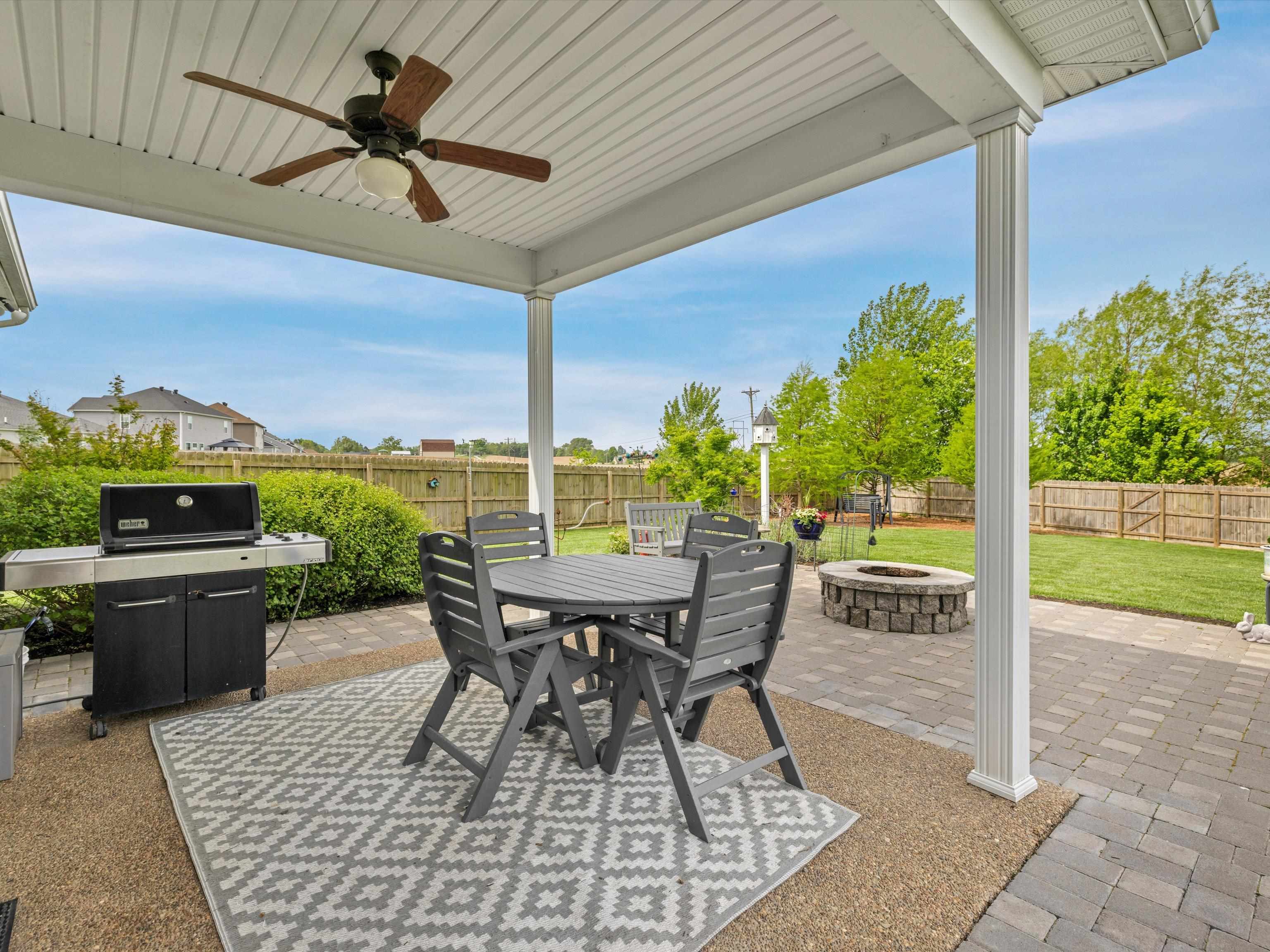 6816 Creekview Ct West, Utica, Kentucky 42376, 3 Bedrooms Bedrooms, ,2 BathroomsBathrooms,Single Family Residence,For Sale,Creekview Ct West,89534