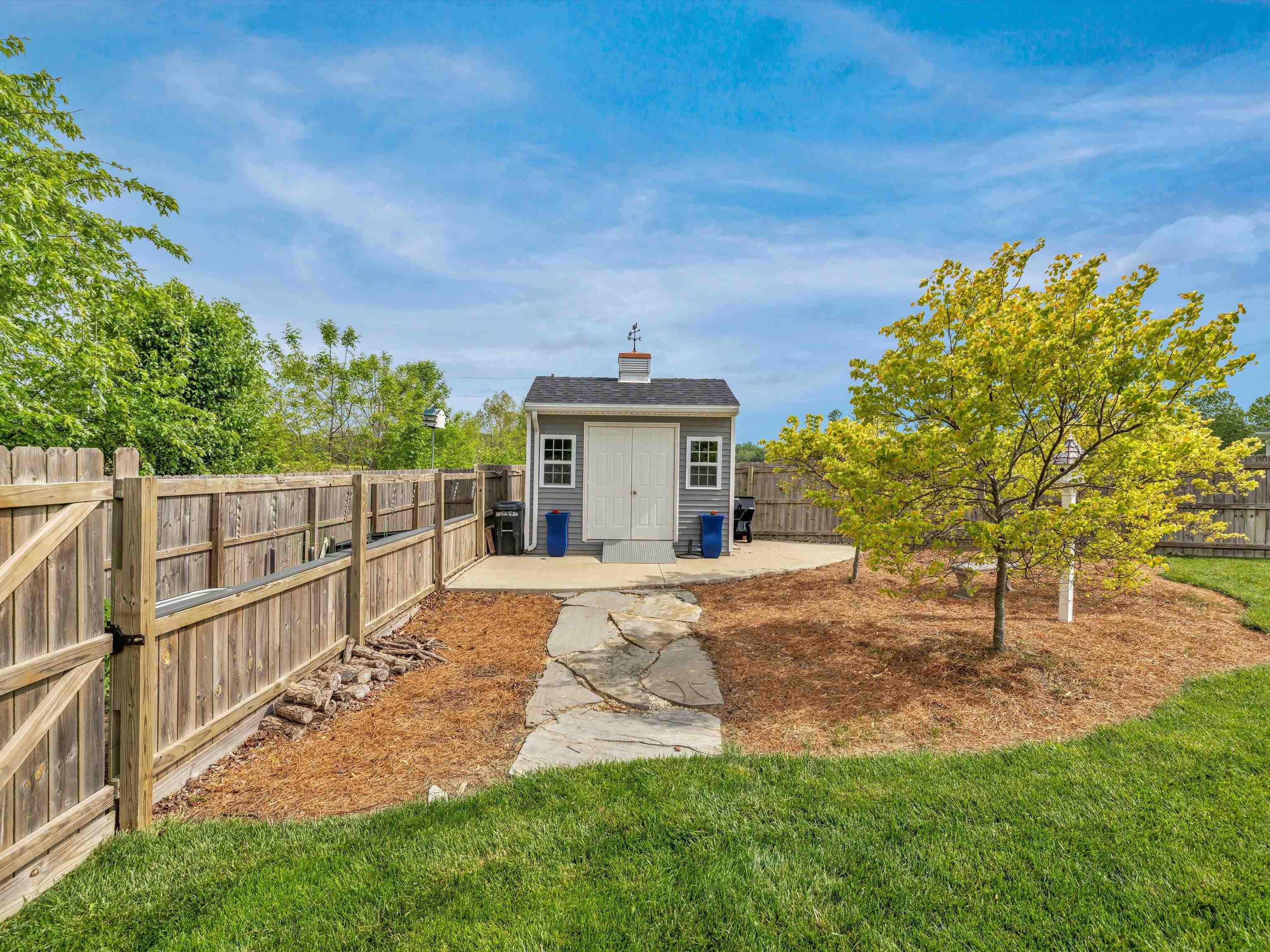 6816 Creekview Ct West, Utica, Kentucky 42376, 3 Bedrooms Bedrooms, ,2 BathroomsBathrooms,Single Family Residence,For Sale,Creekview Ct West,89534