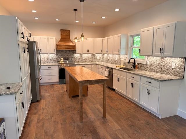 849 Indian Valley Rd, Falls of Rough, Kentucky 40119, 3 Bedrooms Bedrooms, ,2 BathroomsBathrooms,Single Family Residence,For Sale,Indian Valley Rd,89535