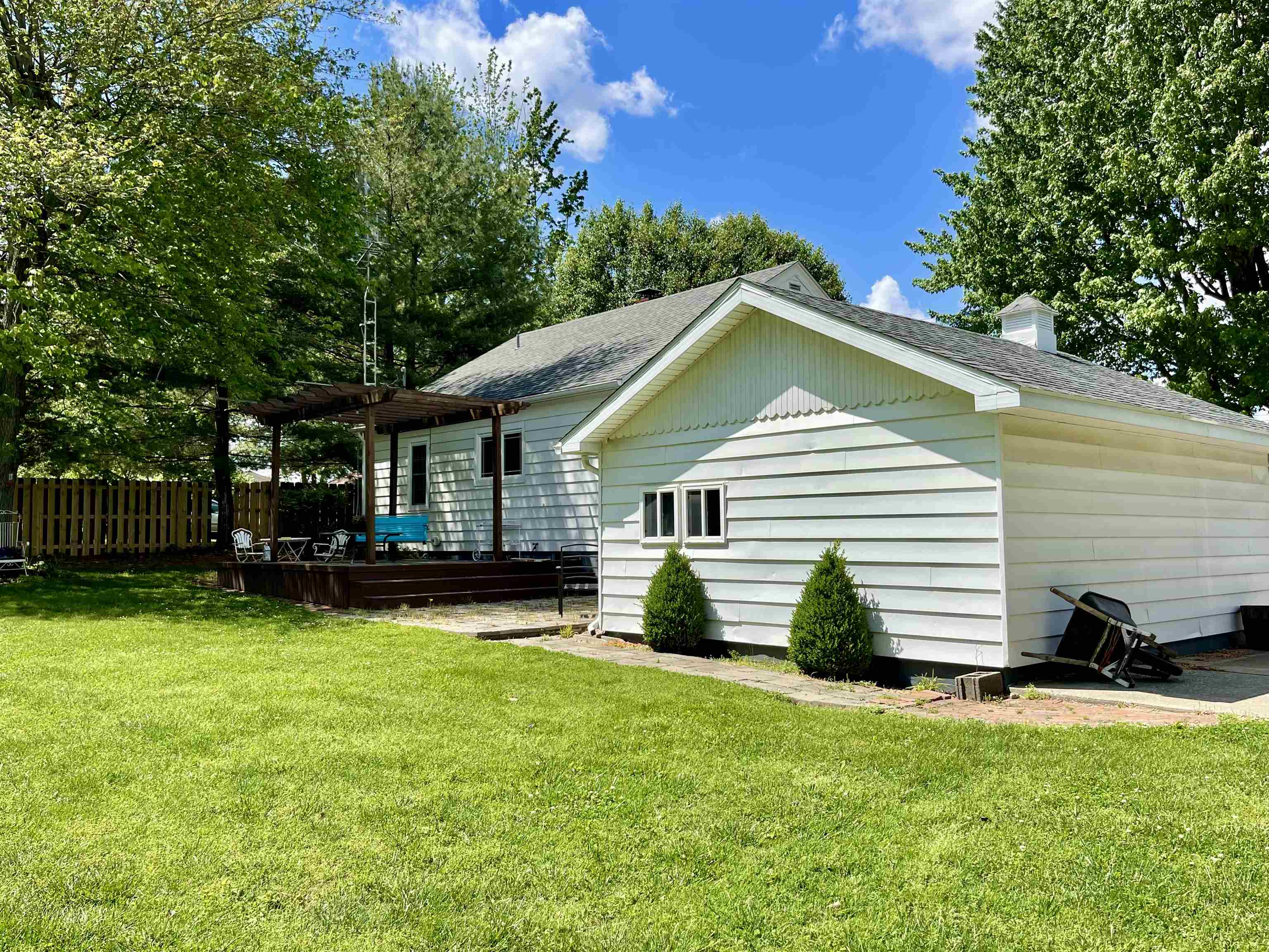 6014 Old Hwy 54, Philpot, Kentucky 42366, 2 Bedrooms Bedrooms, ,1 BathroomBathrooms,Single Family Residence,For Sale,Old Hwy 54,89542