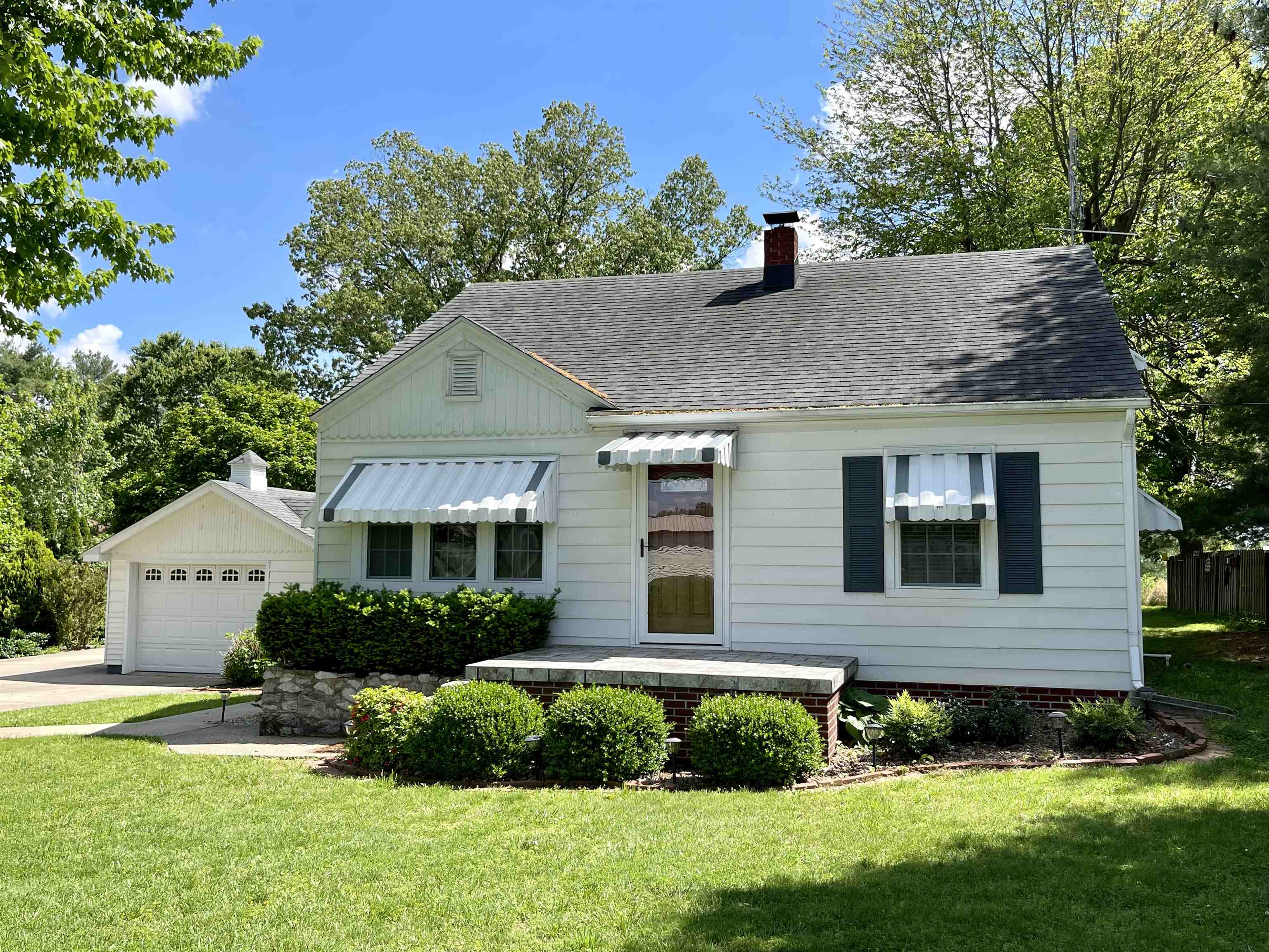 6014 Old Hwy 54, Philpot, Kentucky 42366, 2 Bedrooms Bedrooms, ,1 BathroomBathrooms,Single Family Residence,For Sale,Old Hwy 54,89542