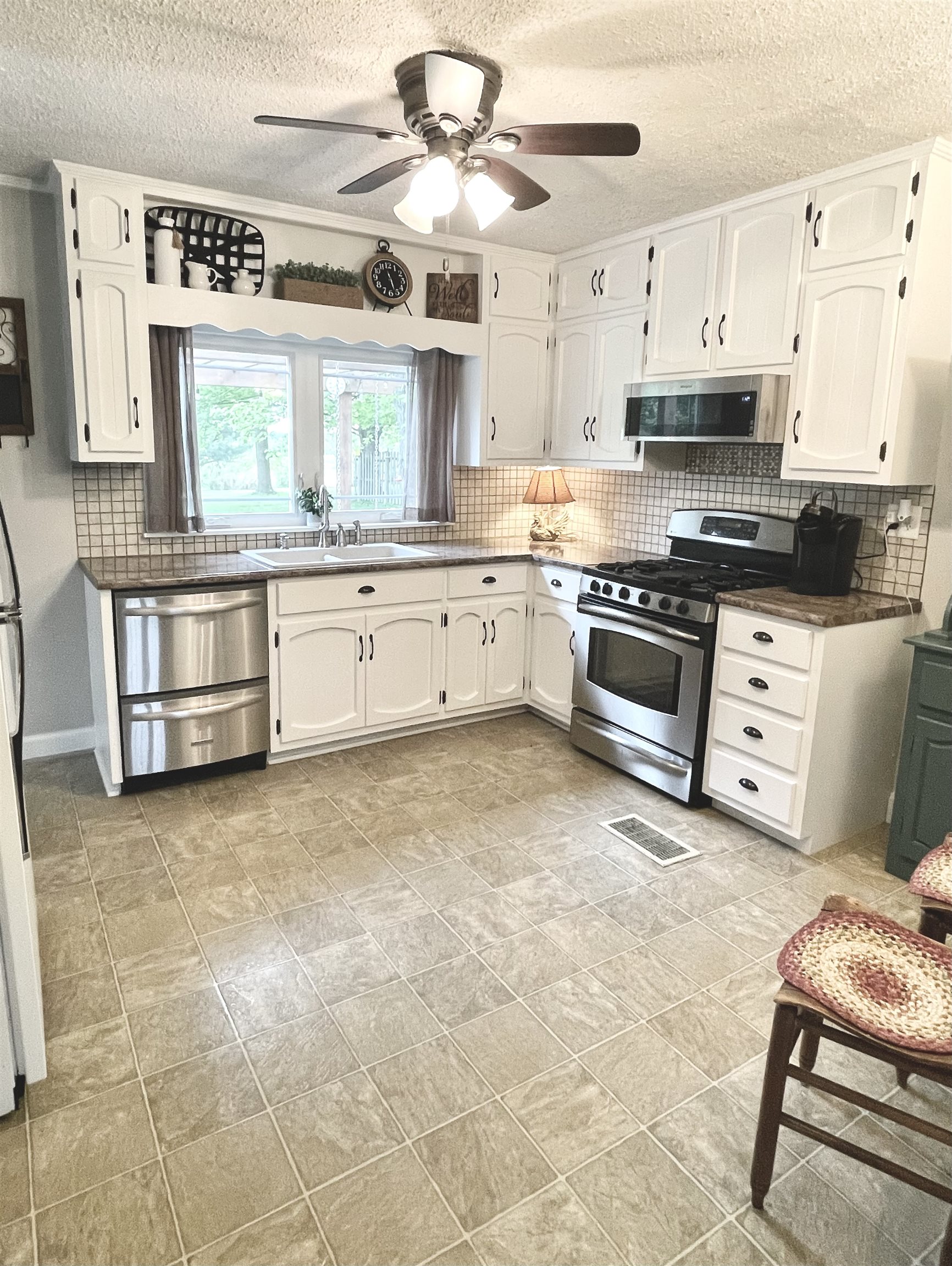 6014 Old Hwy 54, Philpot, Kentucky 42366, 2 Bedrooms Bedrooms, ,1 BathroomBathrooms,Single Family Residence,For Sale,Old Hwy 54,89542