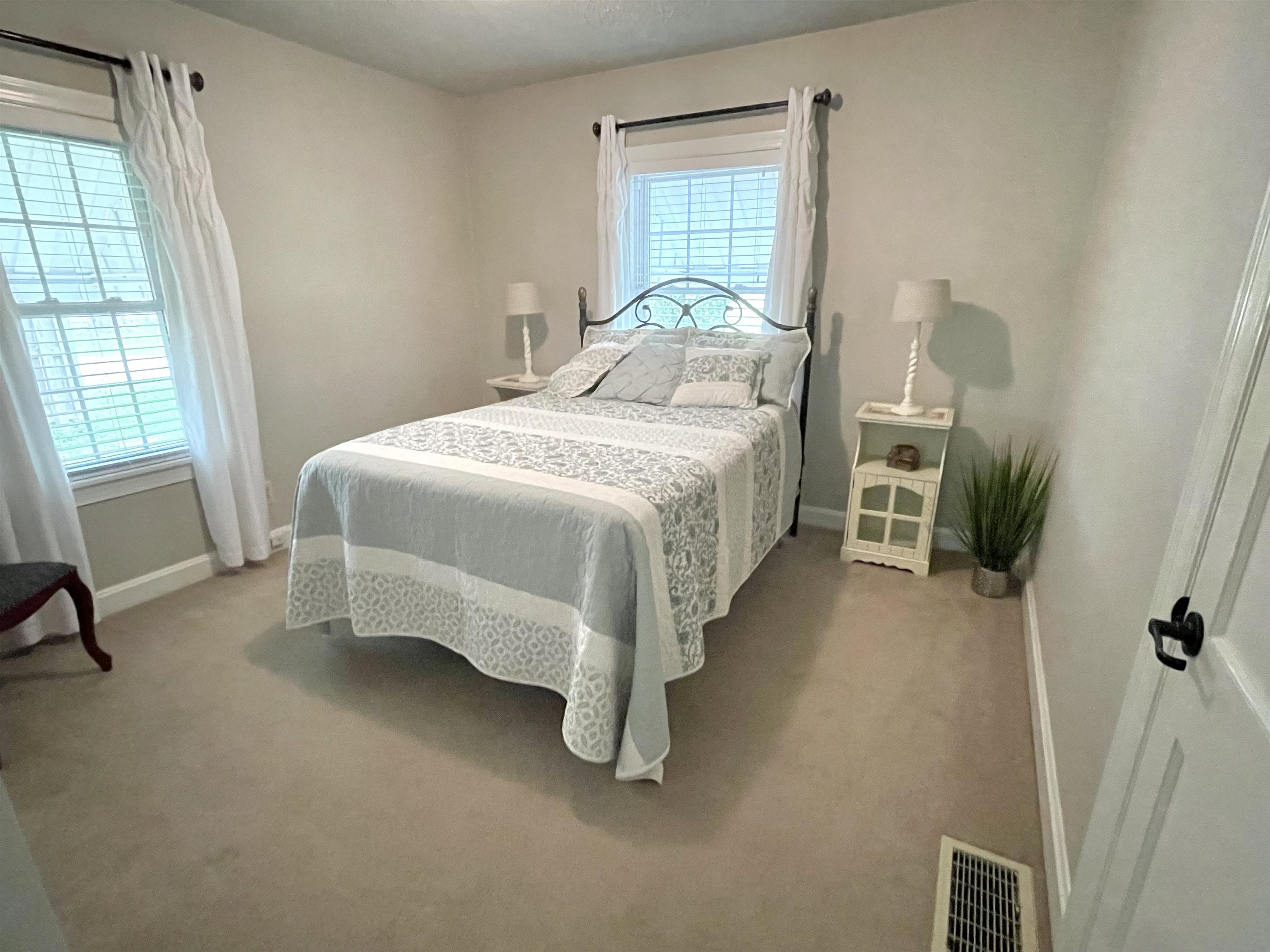 6014 Old Hwy 54, Philpot, Kentucky 42366, 2 Bedrooms Bedrooms, ,1 BathroomBathrooms,Single Family Residence,For Sale,Old Hwy 54,89542