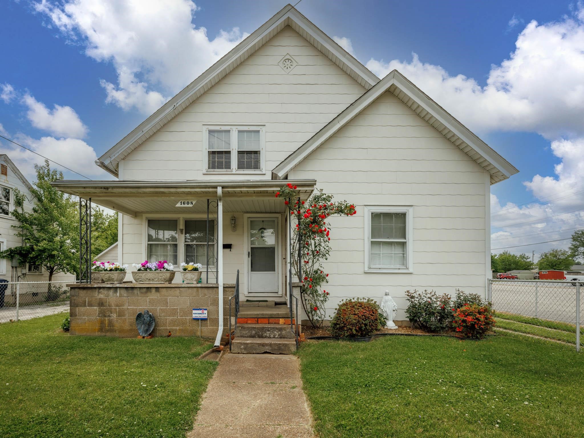 1608 Monarch Ave, Owensboro, Kentucky 42303, 3 Bedrooms Bedrooms, ,1 BathroomBathrooms,Single Family Residence,For Sale,Monarch Ave,89543