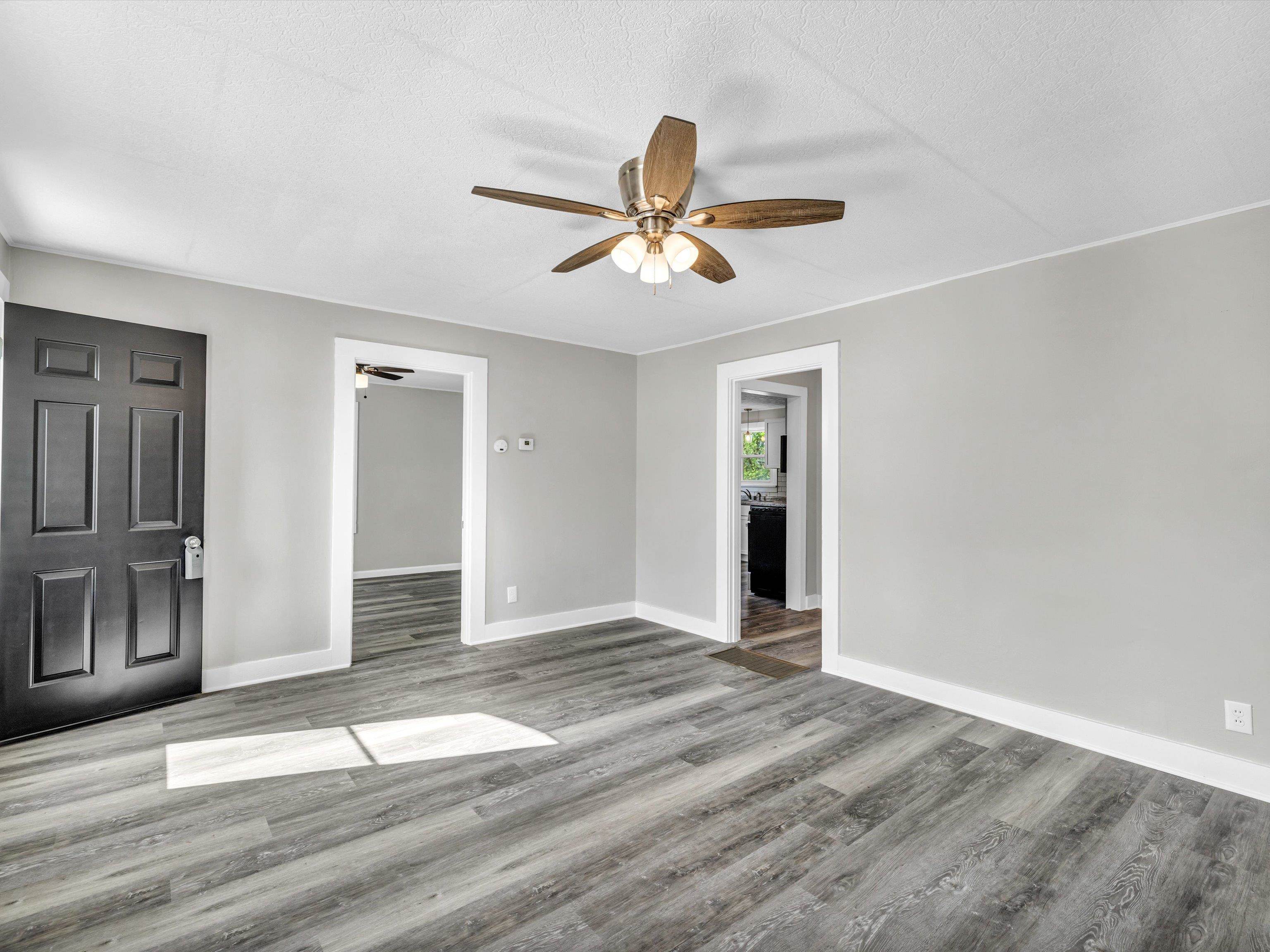 2004 Prince Ave, Owensboro, Kentucky 42303, 2 Bedrooms Bedrooms, ,1 BathroomBathrooms,Single Family Residence,For Sale,Prince Ave,89544