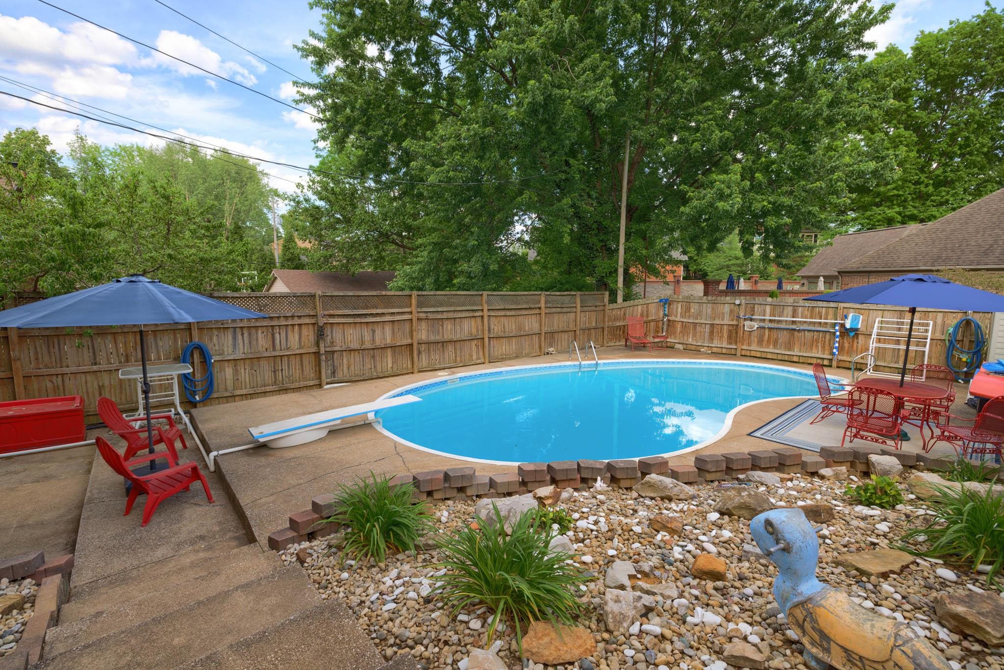 1806 Fawn Dr, Owensboro, Kentucky 42303, 4 Bedrooms Bedrooms, ,3 BathroomsBathrooms,Single Family Residence,For Sale,Fawn Dr,89547