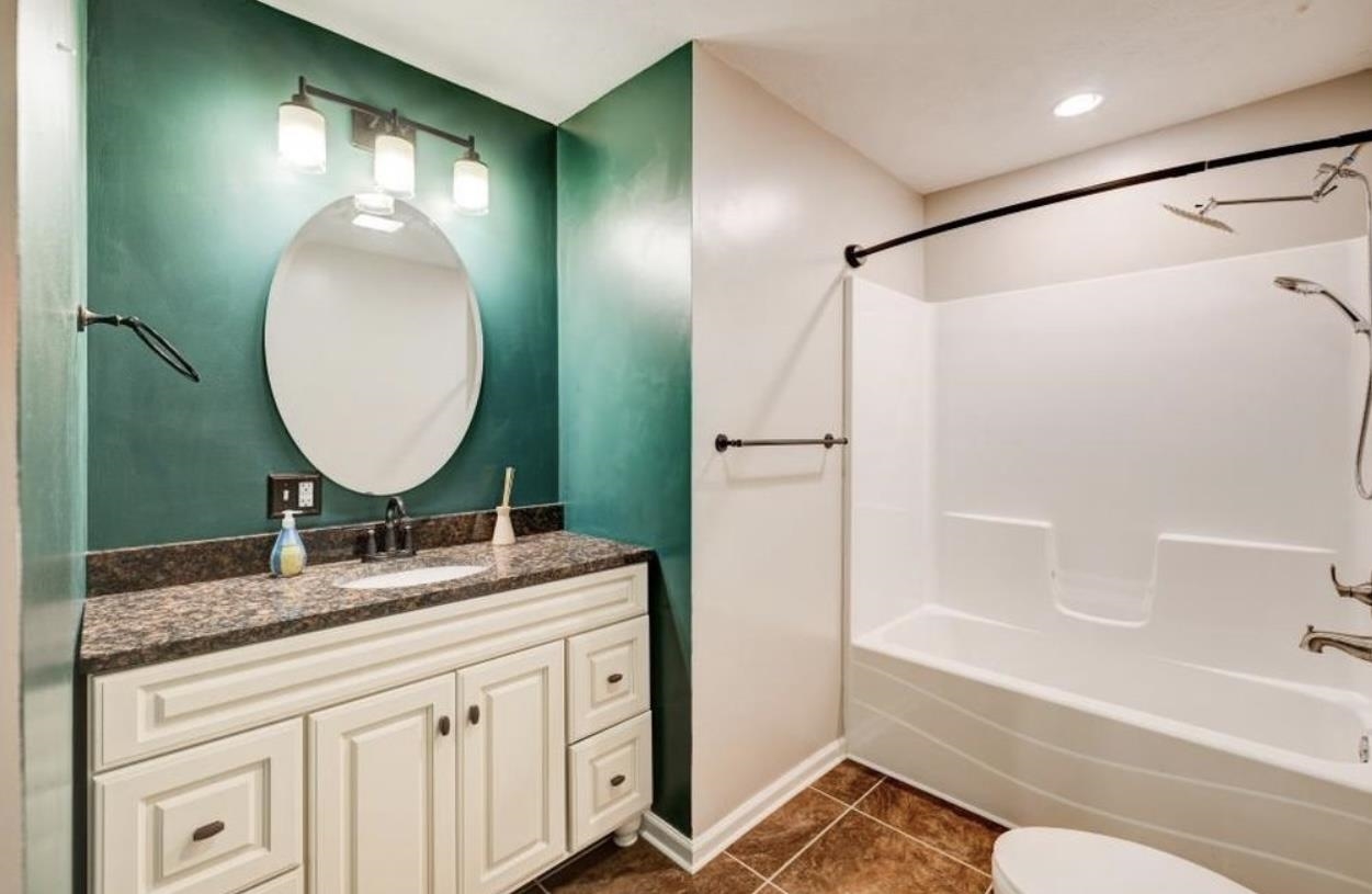 1524 Tamarack Road, Owensboro, Kentucky 42301, 3 Bedrooms Bedrooms, ,1 BathroomBathrooms,Single Family Residence,For Sale,Tamarack Road,89551