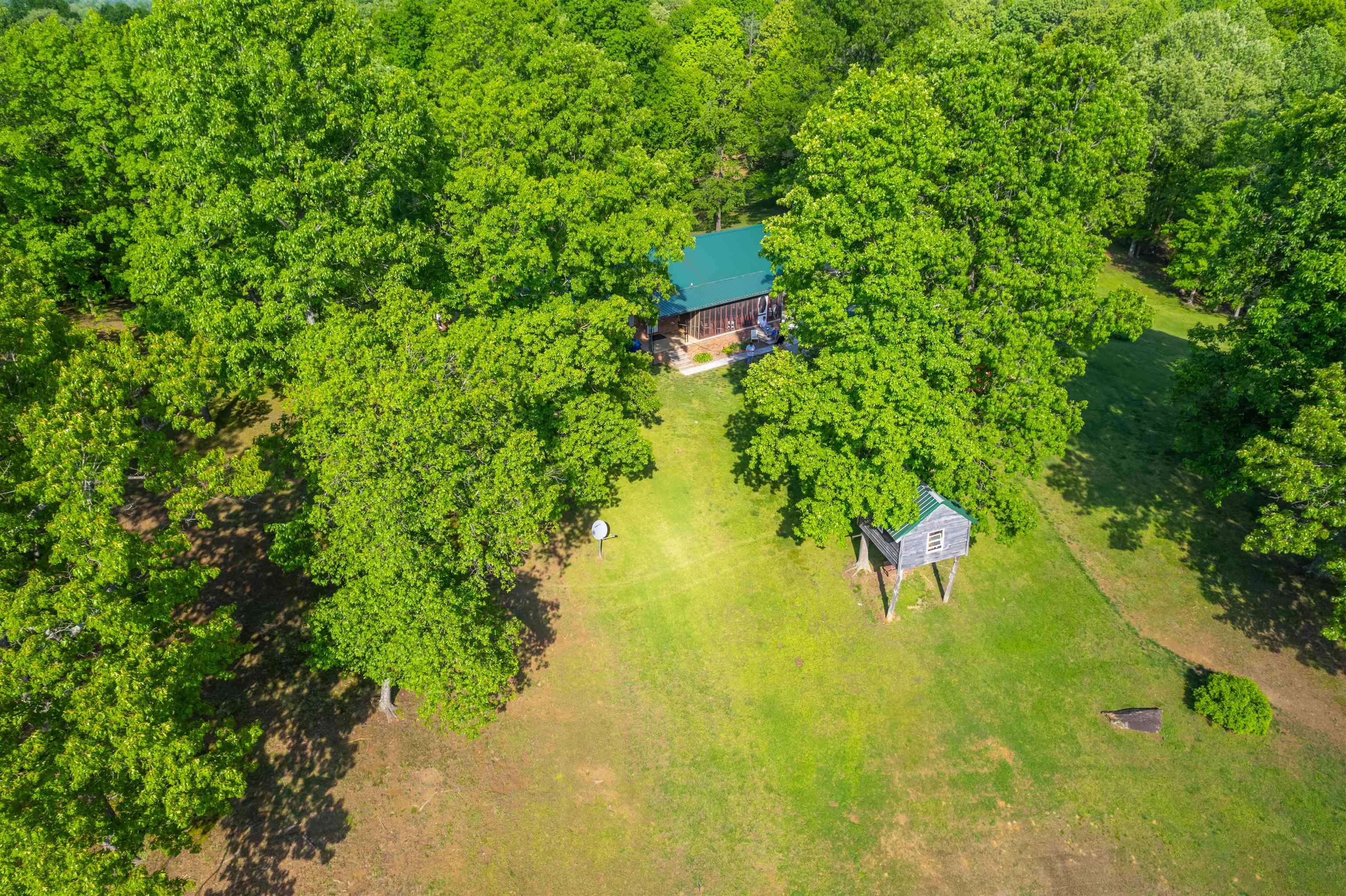 944 Tucker Hollow Rd., Hartford, Kentucky 42347, 4 Bedrooms Bedrooms, ,2 BathroomsBathrooms,Single Family Residence,For Sale,Tucker Hollow Rd.,89556