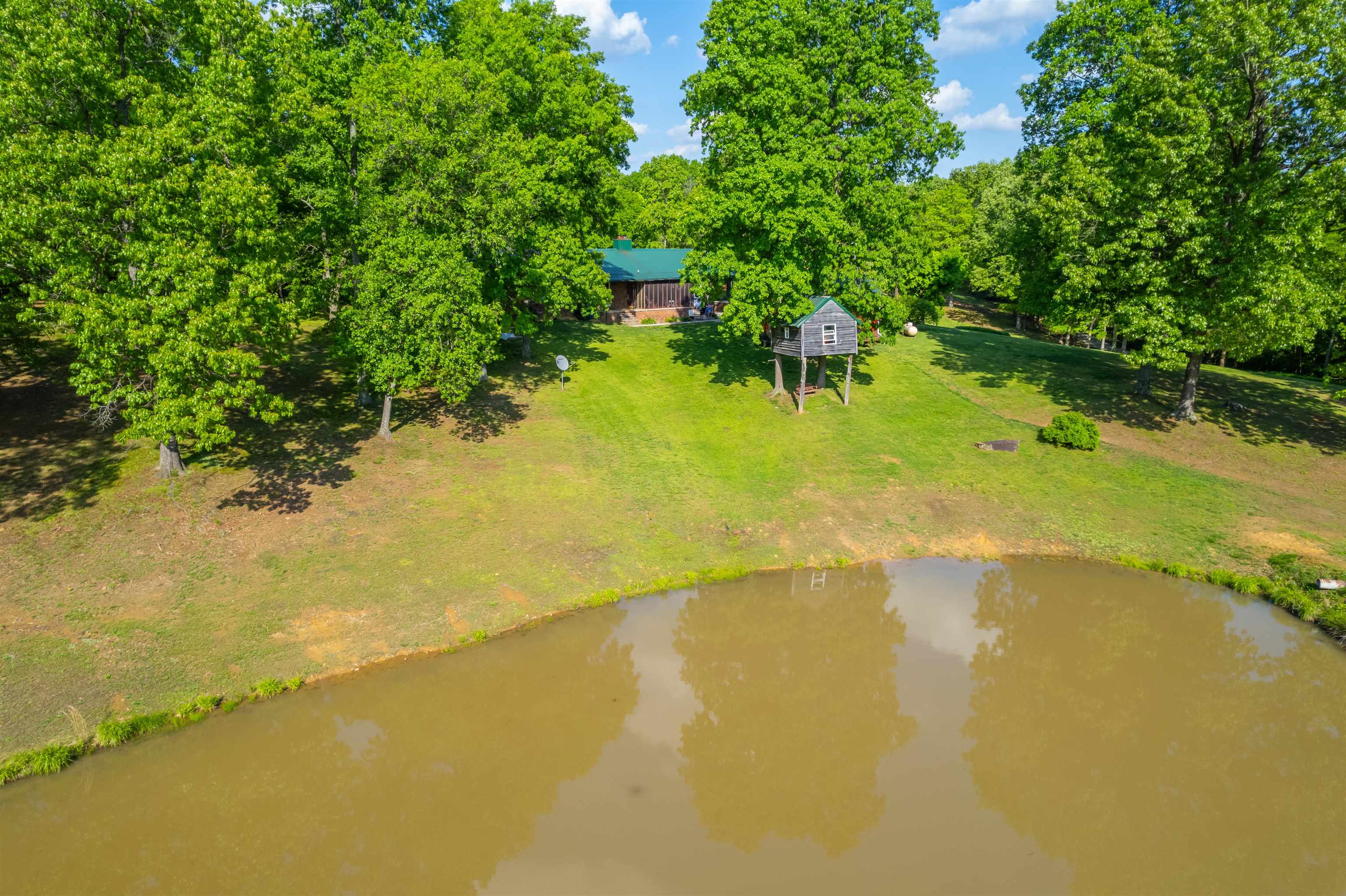 944 Tucker Hollow Rd., Hartford, Kentucky 42347, 4 Bedrooms Bedrooms, ,2 BathroomsBathrooms,Single Family Residence,For Sale,Tucker Hollow Rd.,89556