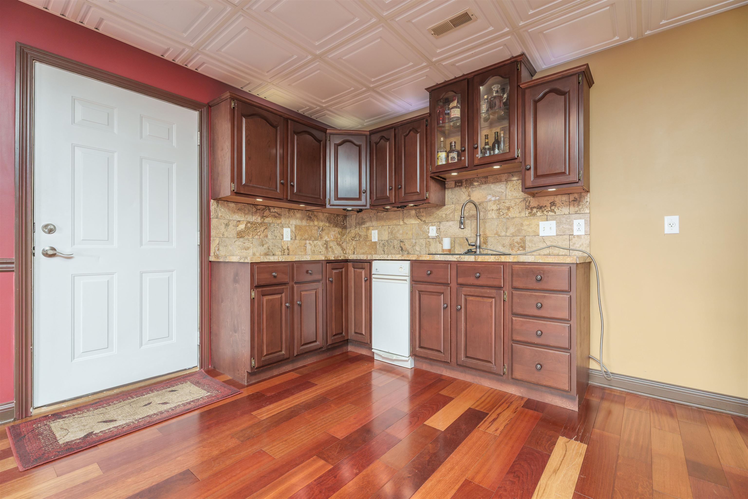 5653 Lee Rudy Road, Owensboro, Kentucky 42301, 4 Bedrooms Bedrooms, ,3 BathroomsBathrooms,Single Family Residence,For Sale,Lee Rudy Road,89561