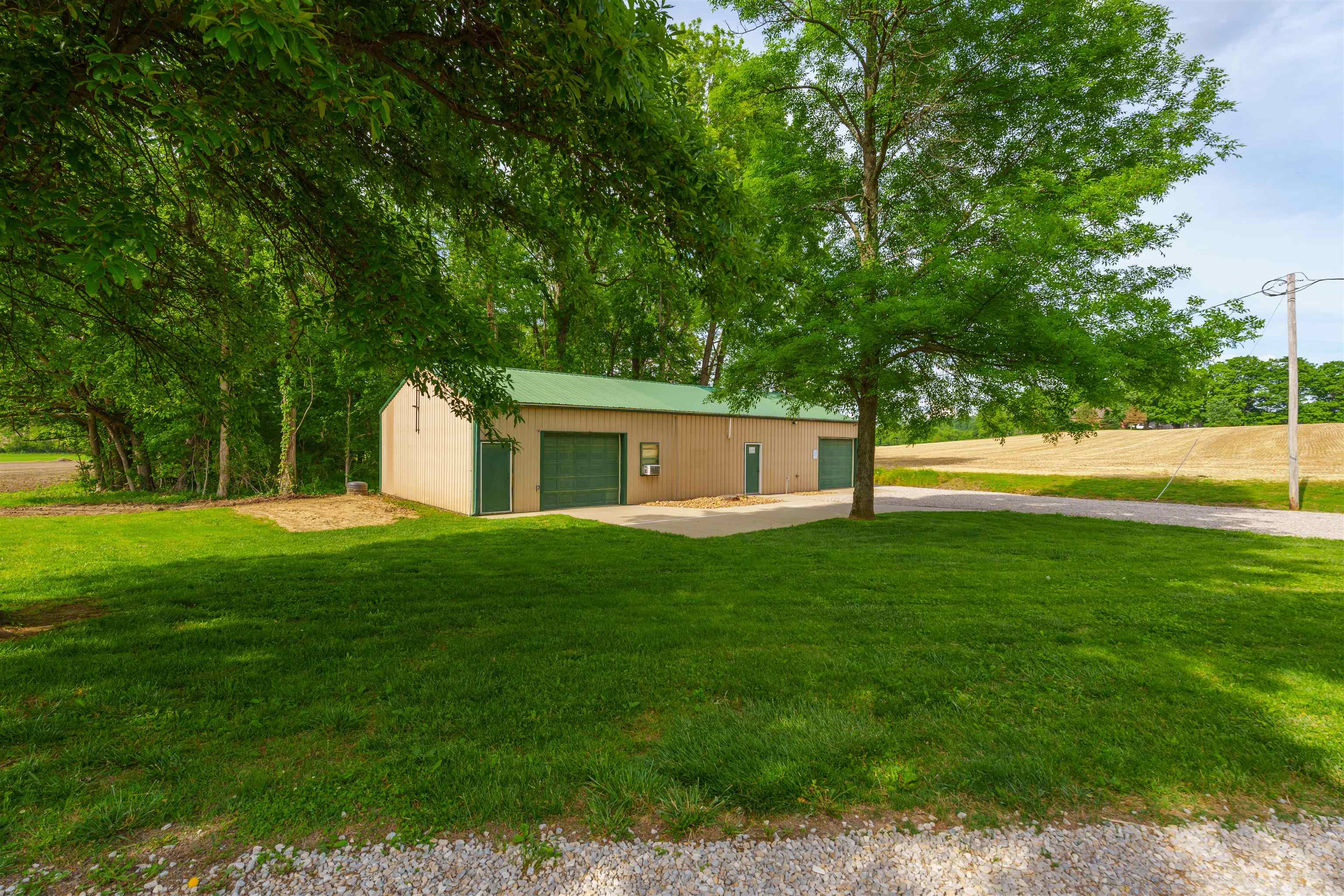 5653 Lee Rudy Road, Owensboro, Kentucky 42301, 4 Bedrooms Bedrooms, ,3 BathroomsBathrooms,Single Family Residence,For Sale,Lee Rudy Road,89561