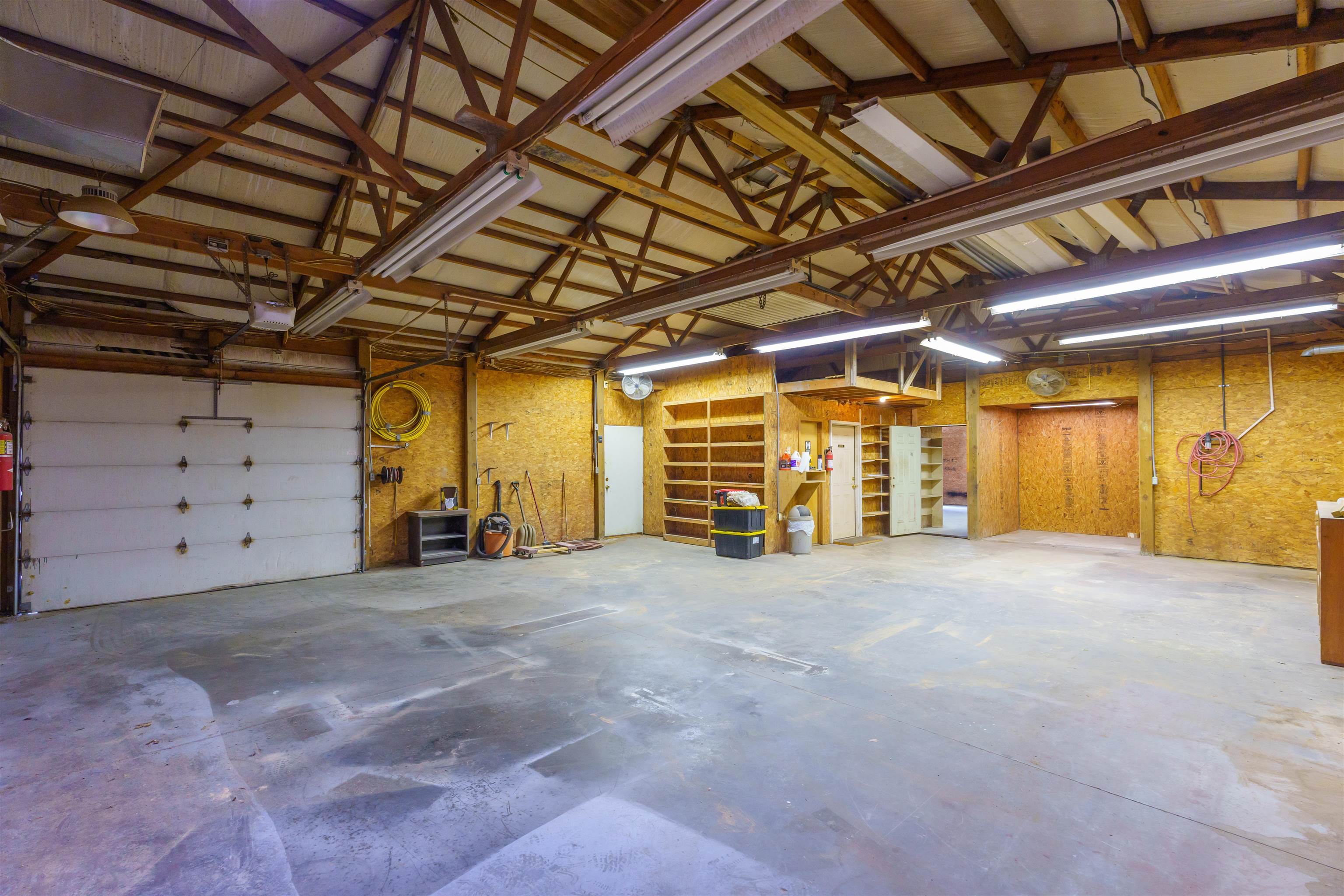 5653 Lee Rudy Road, Owensboro, Kentucky 42301, 4 Bedrooms Bedrooms, ,3 BathroomsBathrooms,Single Family Residence,For Sale,Lee Rudy Road,89561