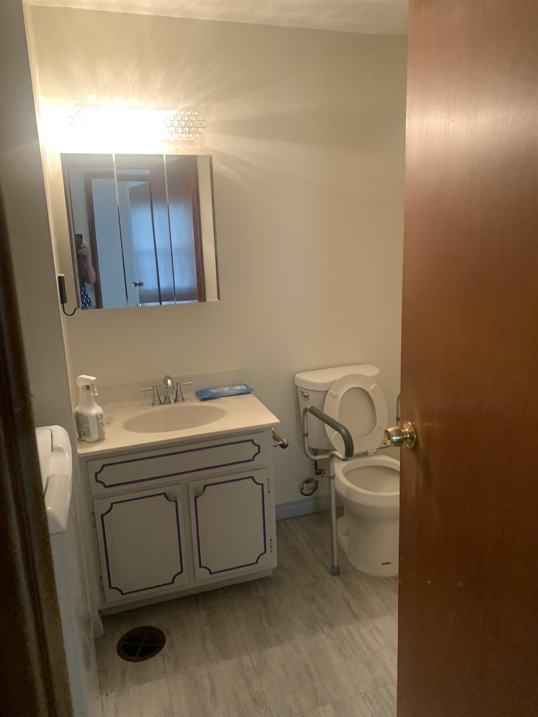 1121 Gilbert Lane, Owensboro, Kentucky 42303, 3 Bedrooms Bedrooms, ,1 BathroomBathrooms,Single Family Residence,For Sale,Gilbert Lane,89565