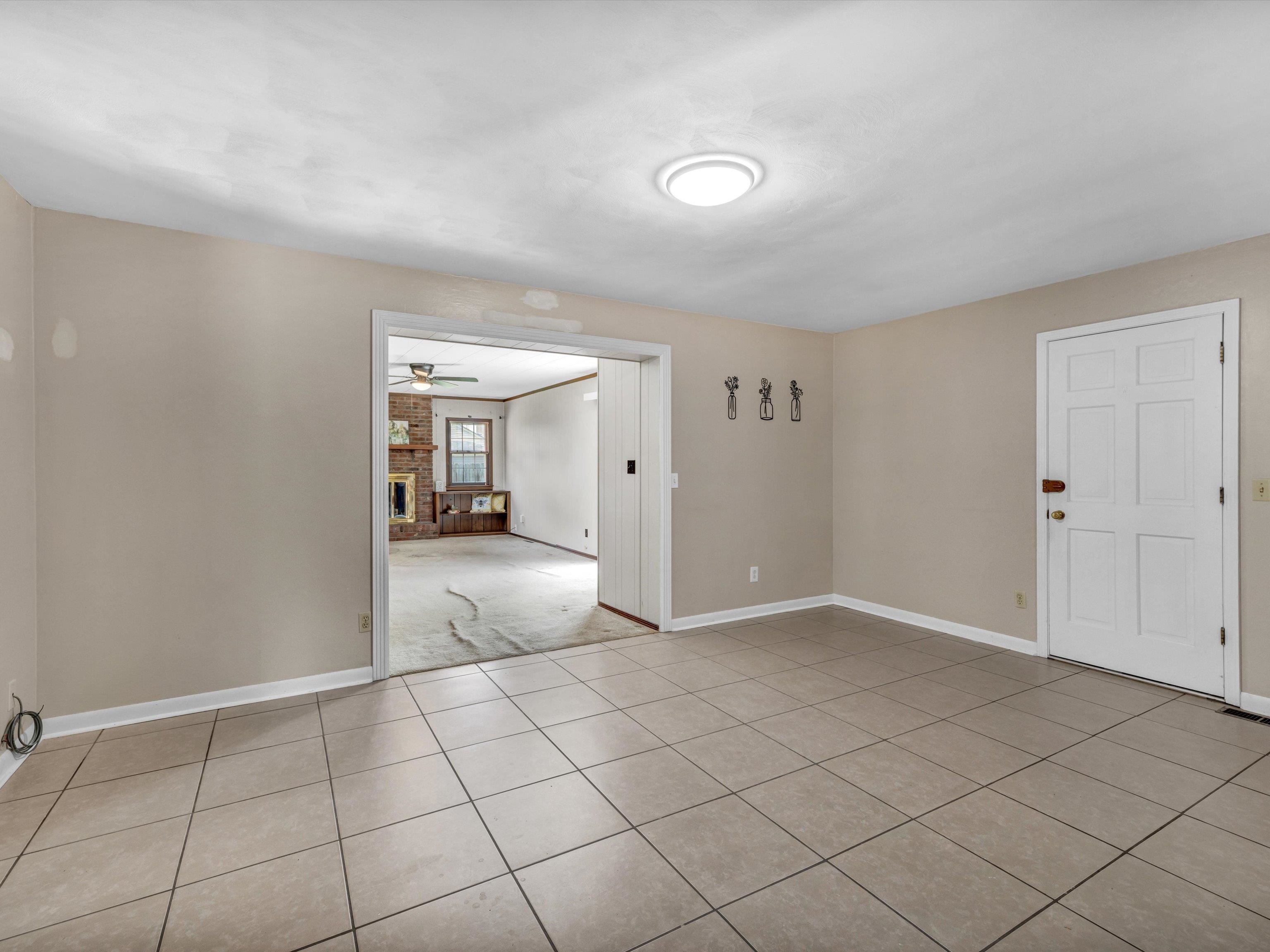 2803 Wesleyan Park Dr, Owensboro, Kentucky 42301, 3 Bedrooms Bedrooms, ,1 BathroomBathrooms,Single Family Residence,For Sale,Wesleyan Park Dr,89566