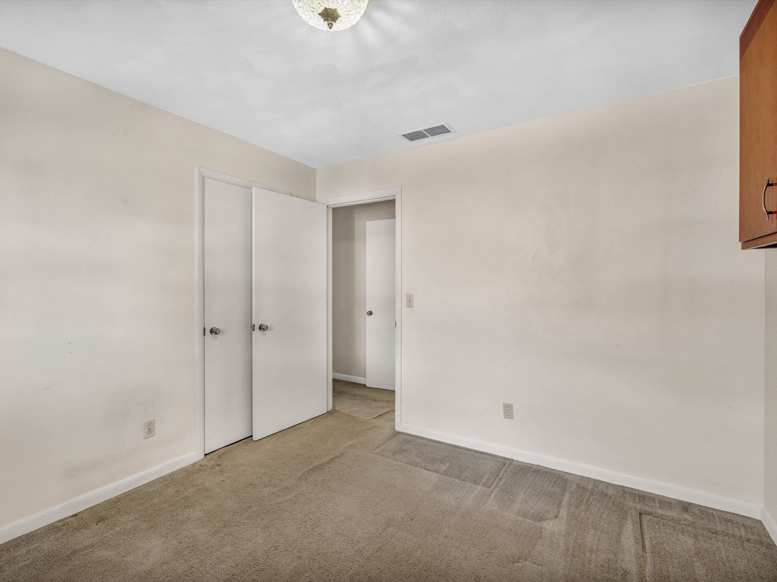 2803 Wesleyan Park Dr, Owensboro, Kentucky 42301, 3 Bedrooms Bedrooms, ,1 BathroomBathrooms,Single Family Residence,For Sale,Wesleyan Park Dr,89566