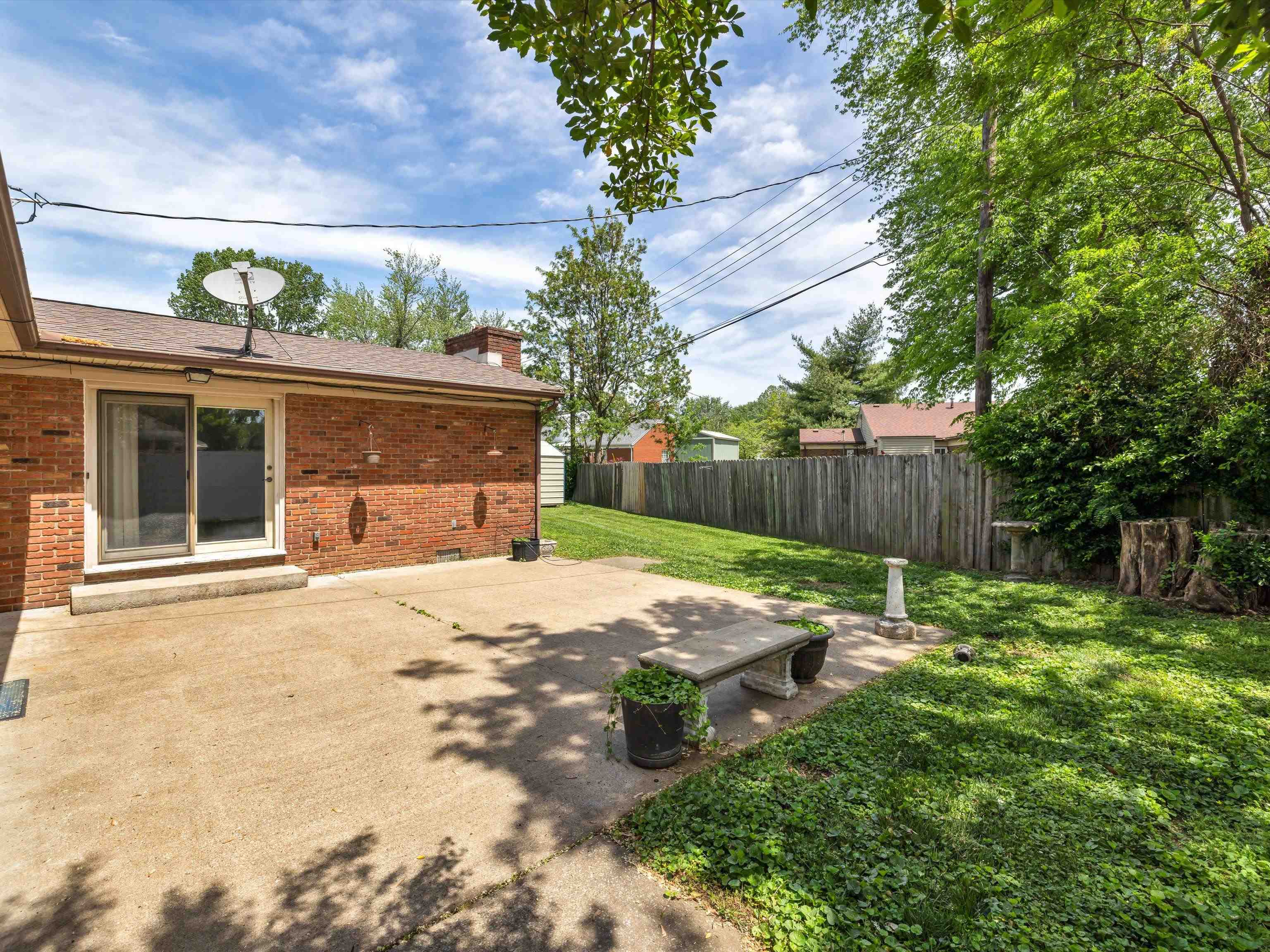2803 Wesleyan Park Dr, Owensboro, Kentucky 42301, 3 Bedrooms Bedrooms, ,1 BathroomBathrooms,Single Family Residence,For Sale,Wesleyan Park Dr,89566