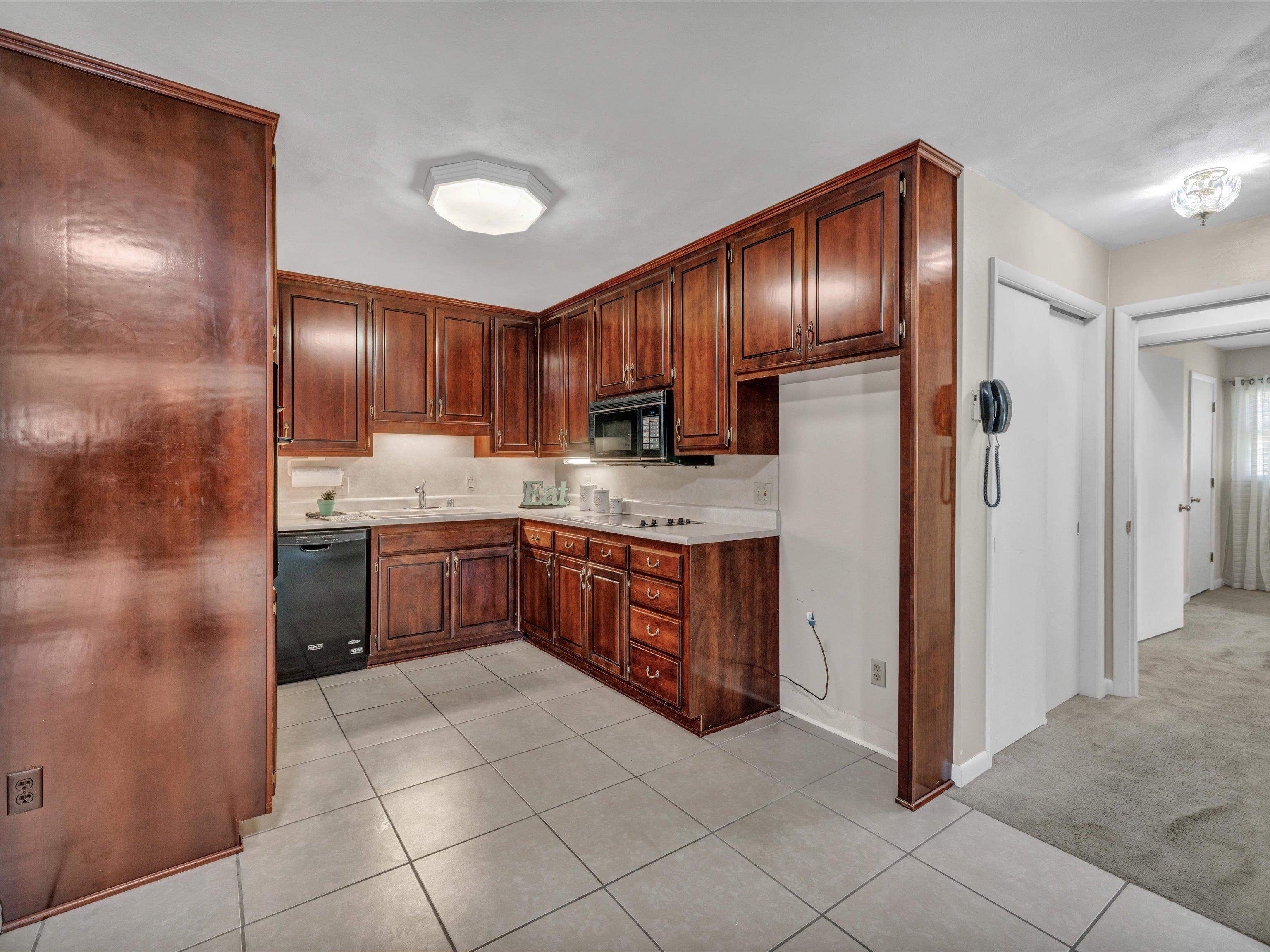 2803 Wesleyan Park Dr, Owensboro, Kentucky 42301, 3 Bedrooms Bedrooms, ,1 BathroomBathrooms,Single Family Residence,For Sale,Wesleyan Park Dr,89566