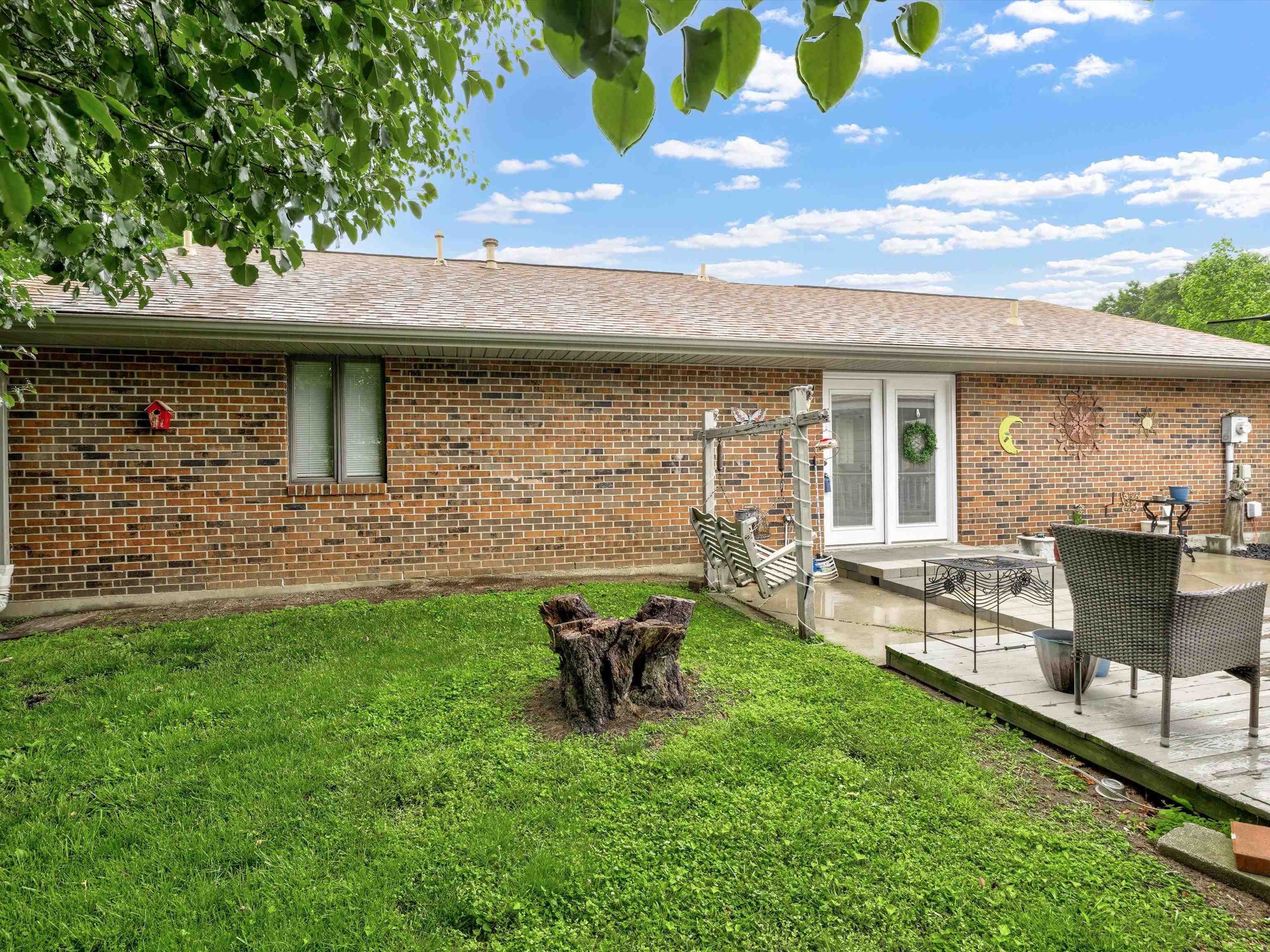 2400 Strickland Drive, Owensboro, Kentucky 42301, 3 Bedrooms Bedrooms, ,1 BathroomBathrooms,Single Family Residence,For Sale,Strickland Drive,89567