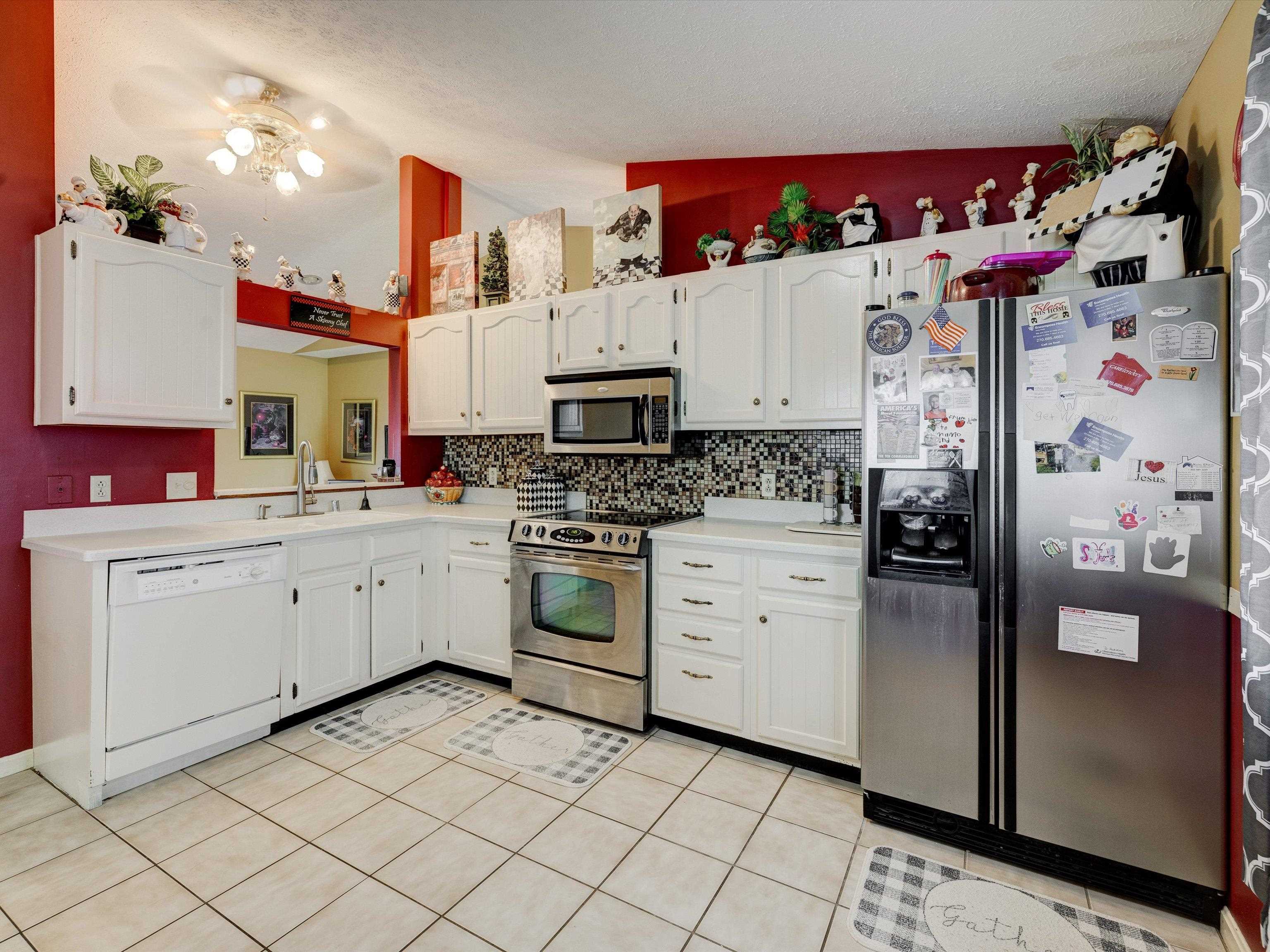 2400 Strickland Drive, Owensboro, Kentucky 42301, 3 Bedrooms Bedrooms, ,1 BathroomBathrooms,Single Family Residence,For Sale,Strickland Drive,89567